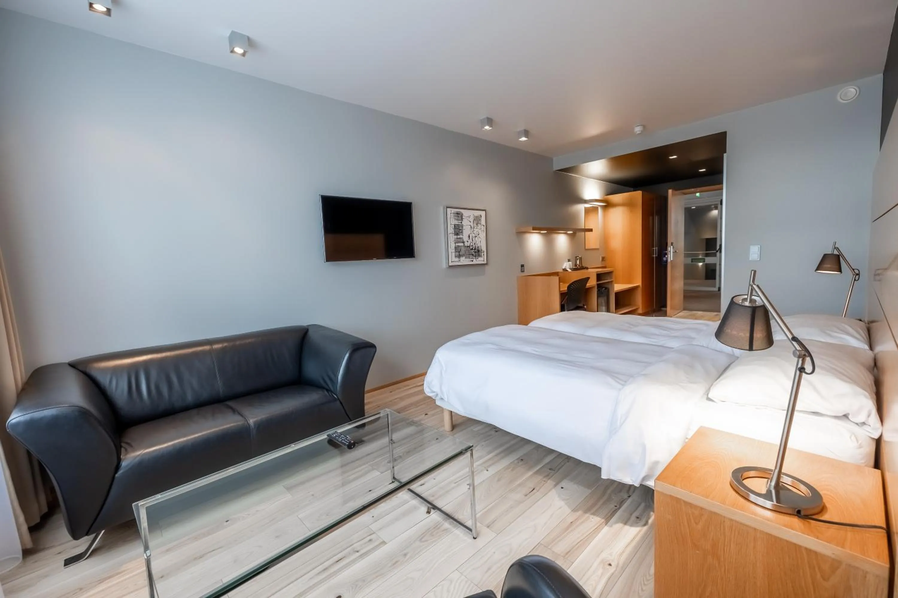 Photo of the whole room, Bed in Park Inn by Radisson Reykjavik Keflavík Airport