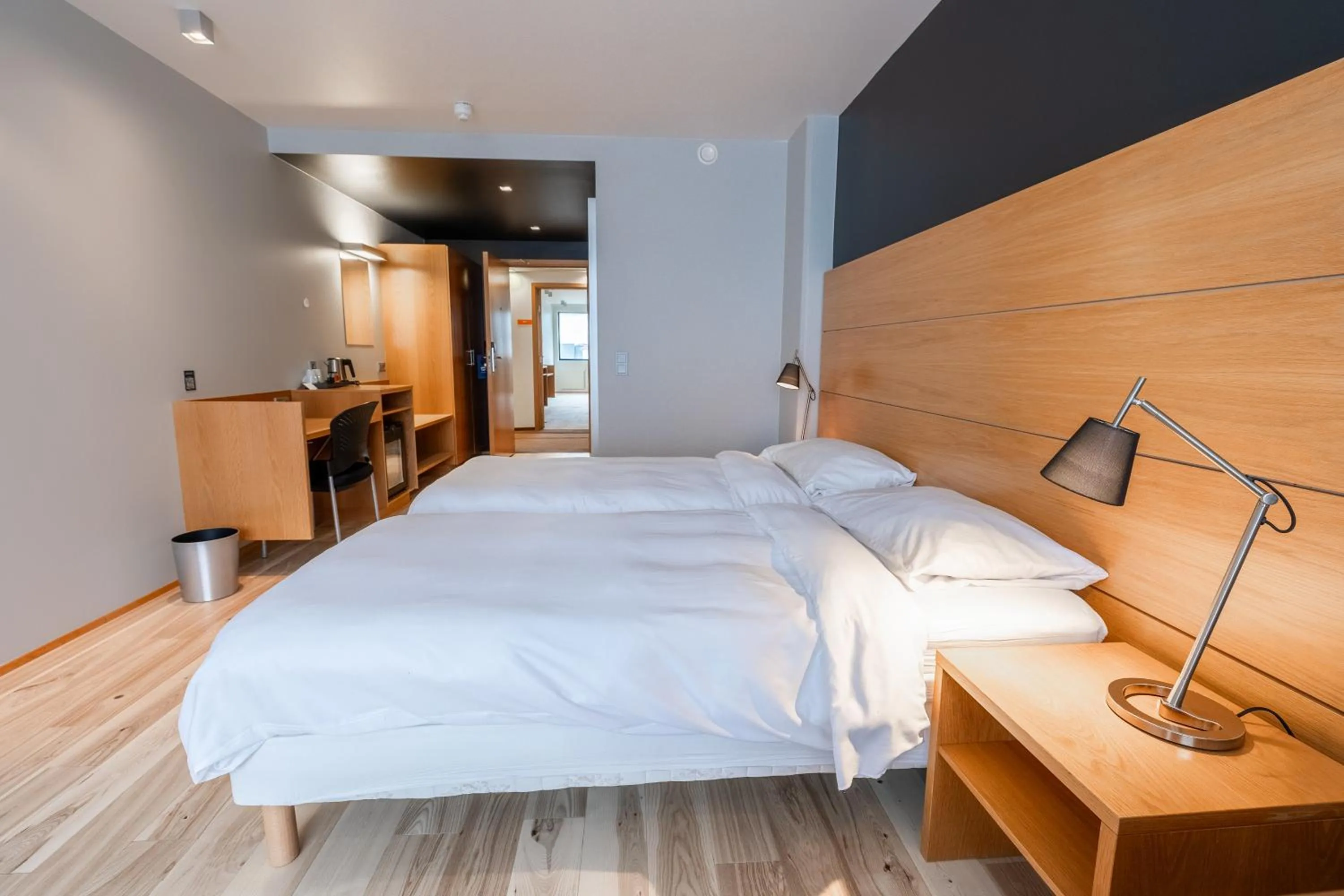 Bed in Park Inn by Radisson Reykjavik Keflavík Airport