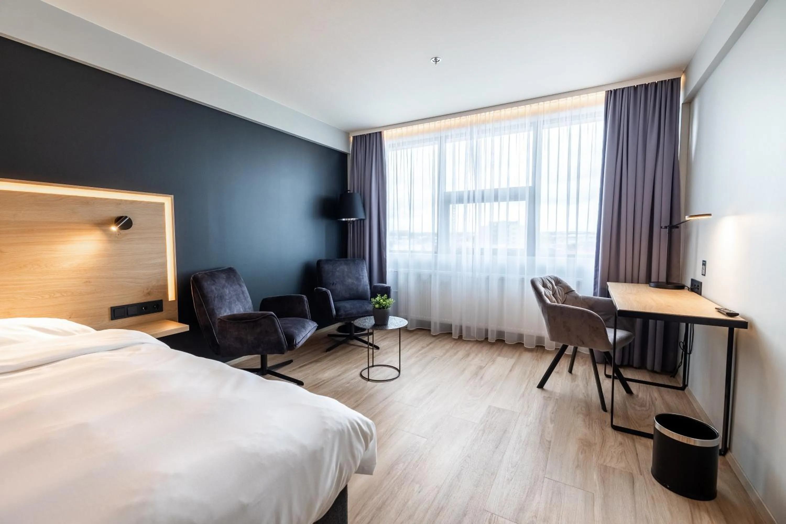 Photo of the whole room, Bed in Park Inn by Radisson Reykjavik Keflavík Airport