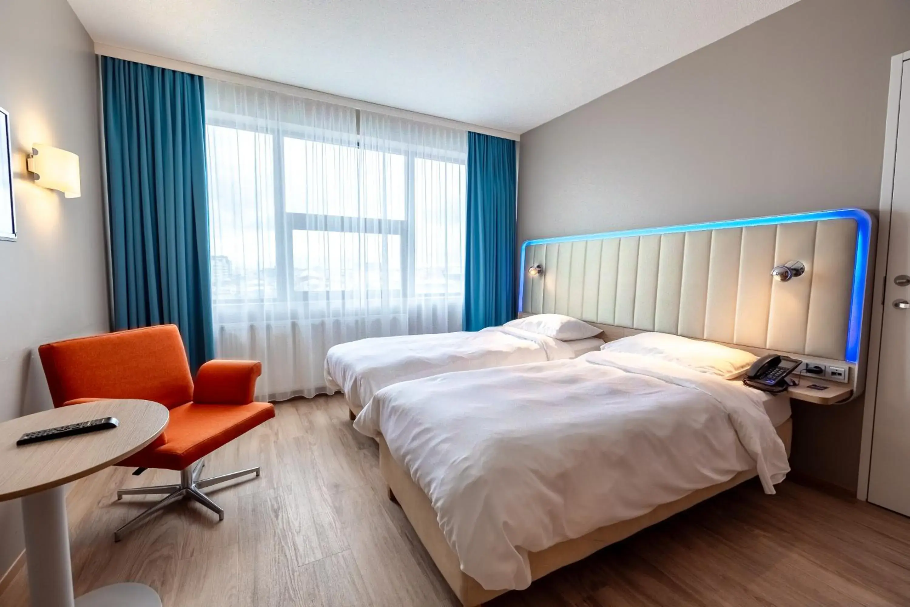 Bedroom, Bed in Park Inn by Radisson Reykjavik Keflavík Airport Bedroom, Bed in Park Inn by Radisson Reykjavik Keflavík Airport