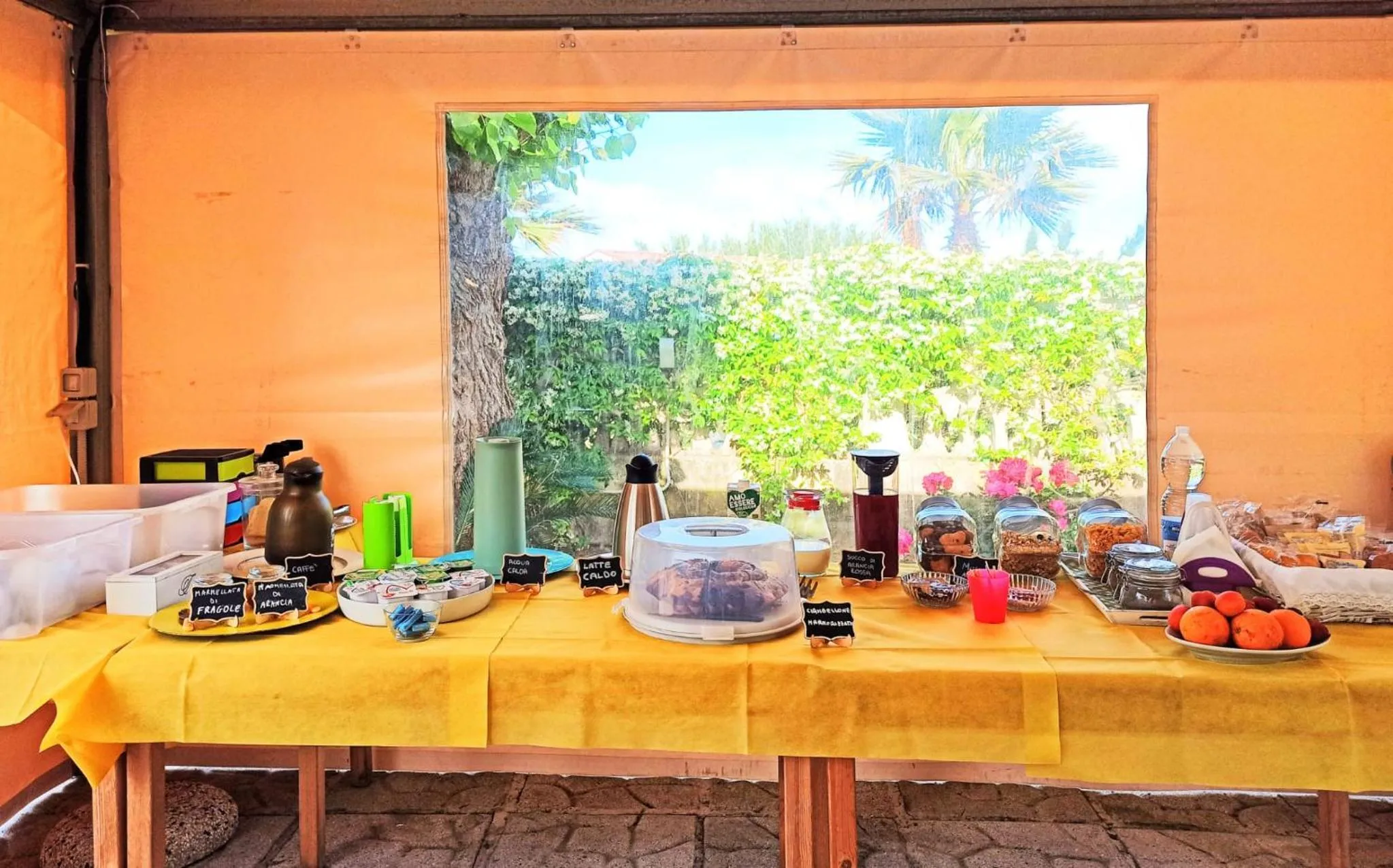 Dining area in B&B Oasi al Mare