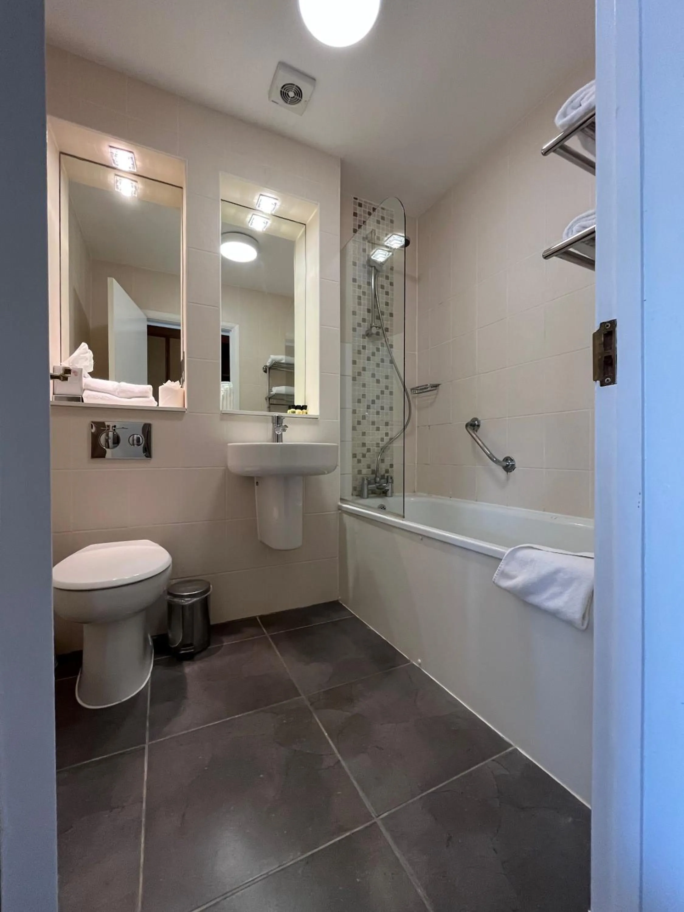 Bathroom in Thorpeness Golf Club and Hotel