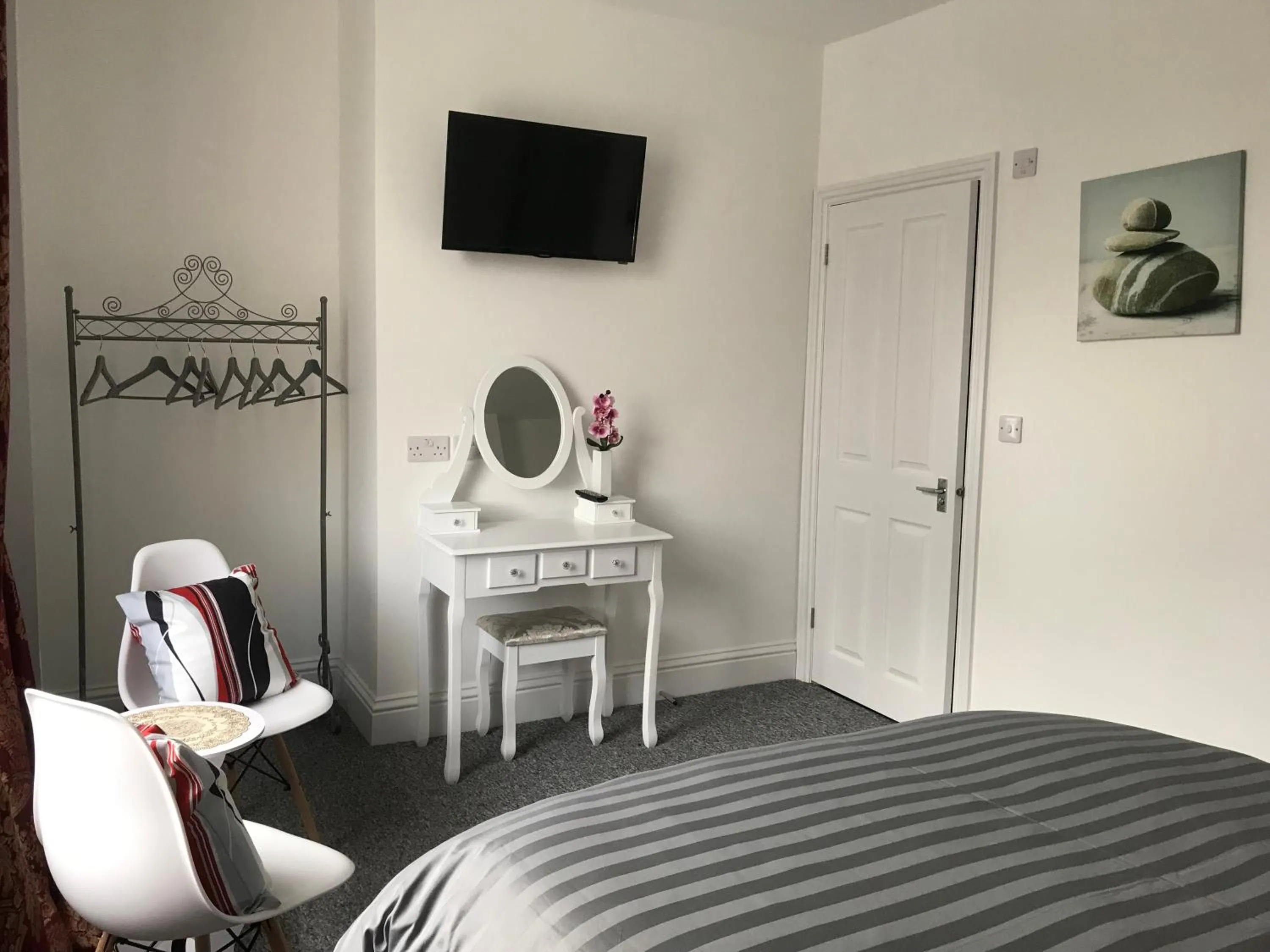 Bed in Sherwood Hotel