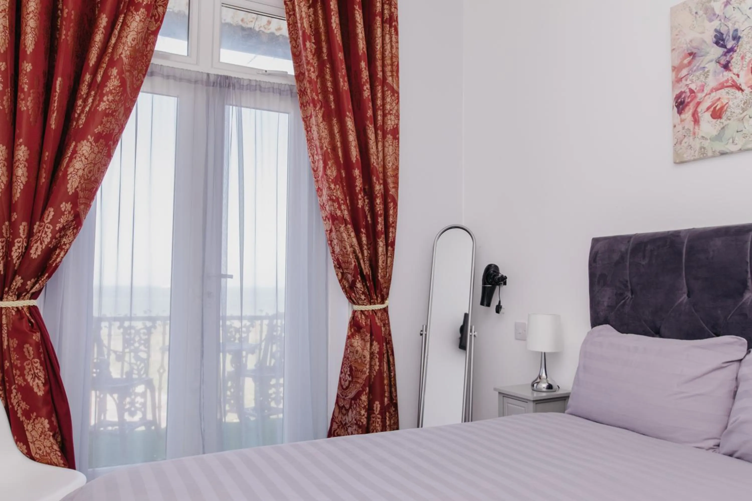 Bed in Sherwood Hotel