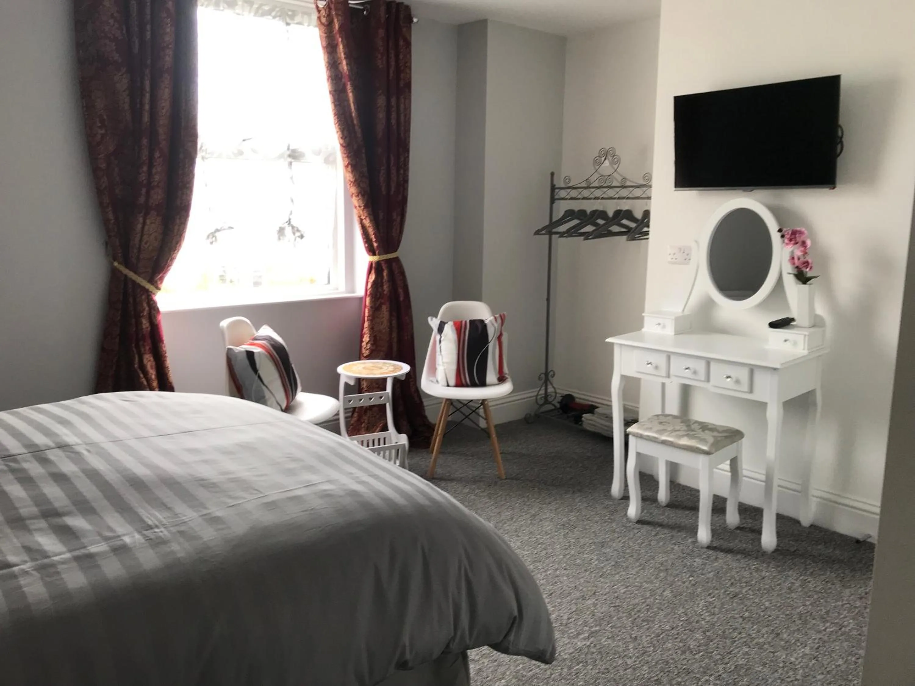 Bed in Sherwood Hotel