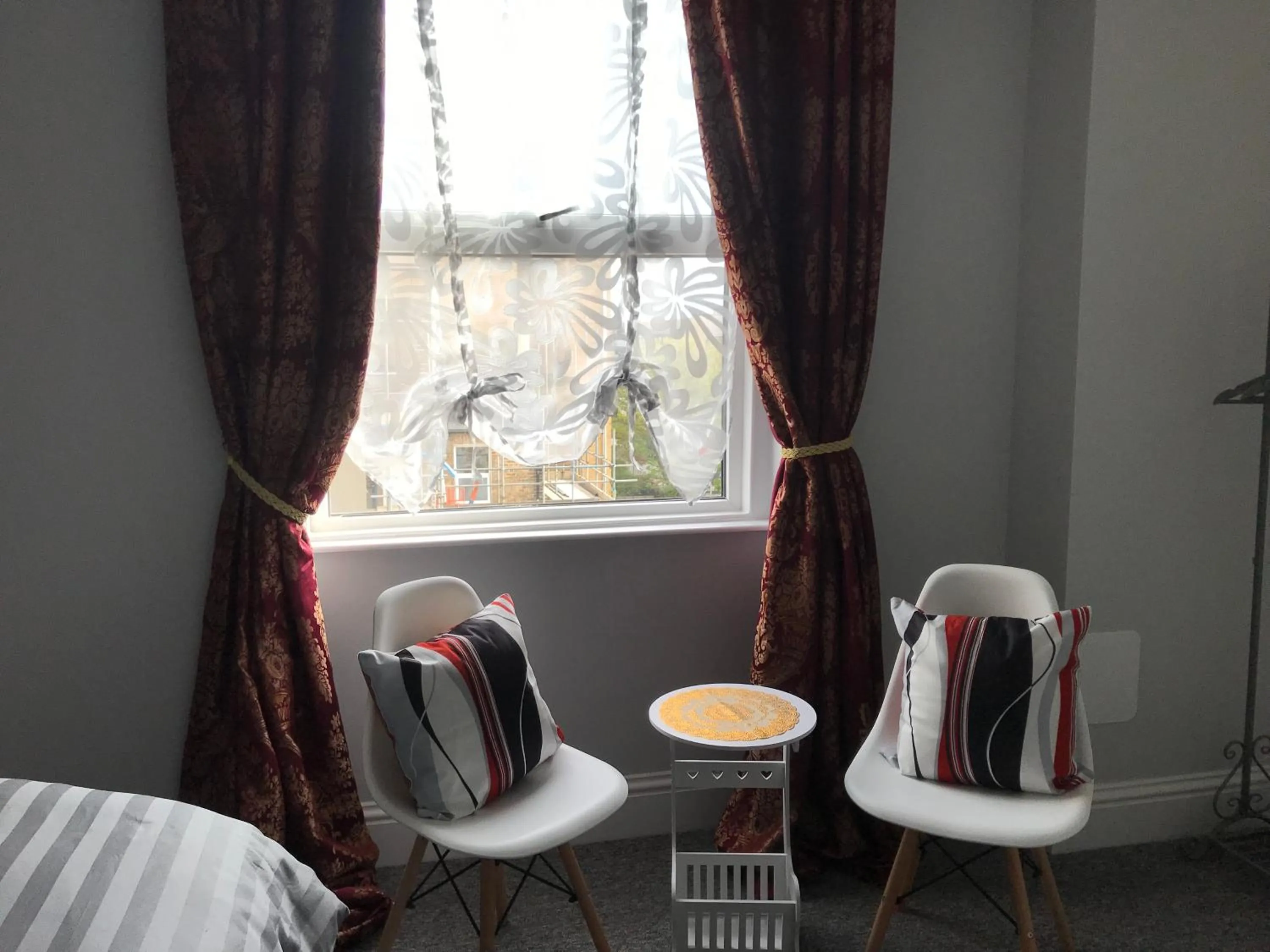 Bed in Sherwood Hotel