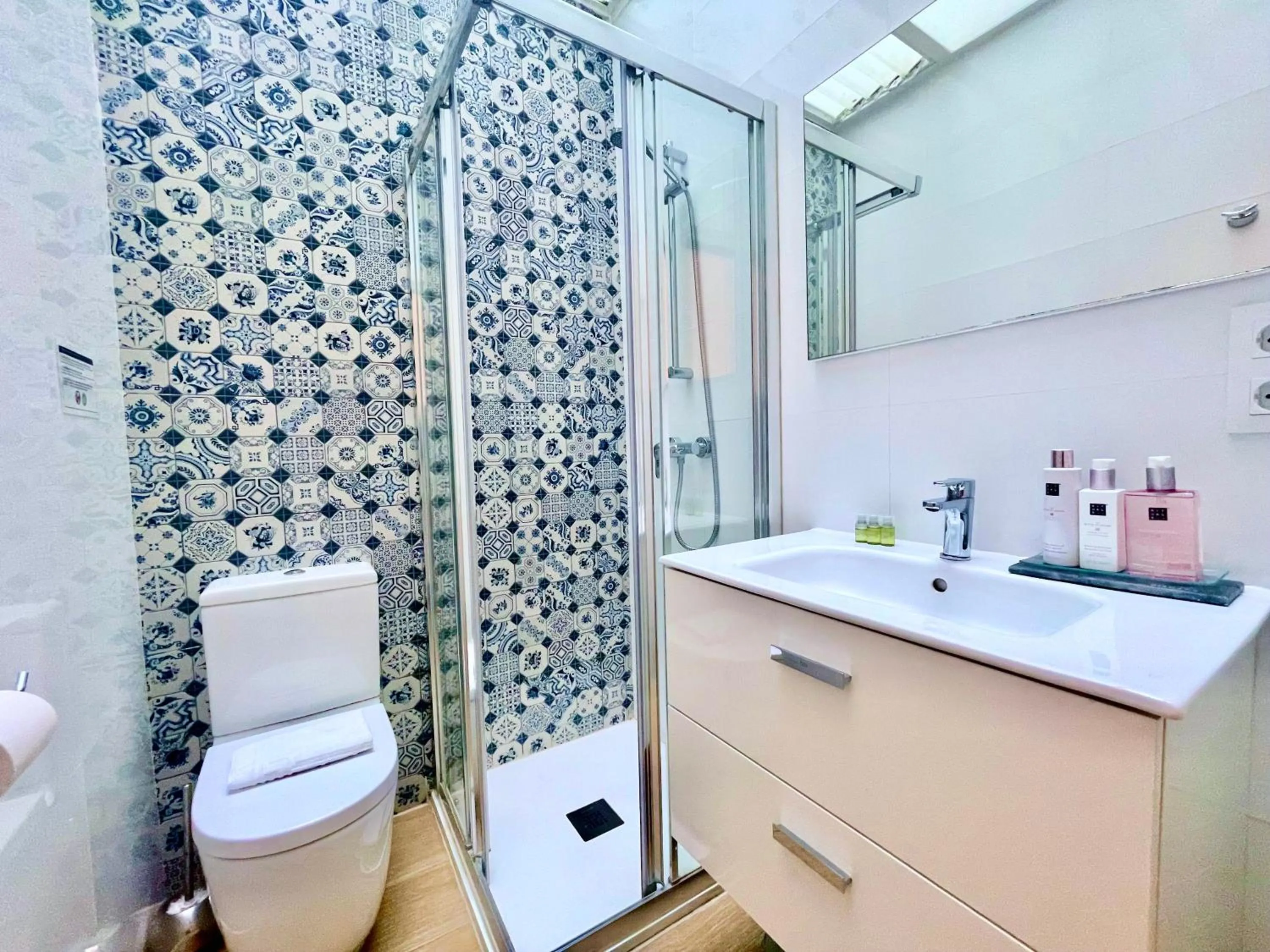 Shower in Los Rincones de Stephan