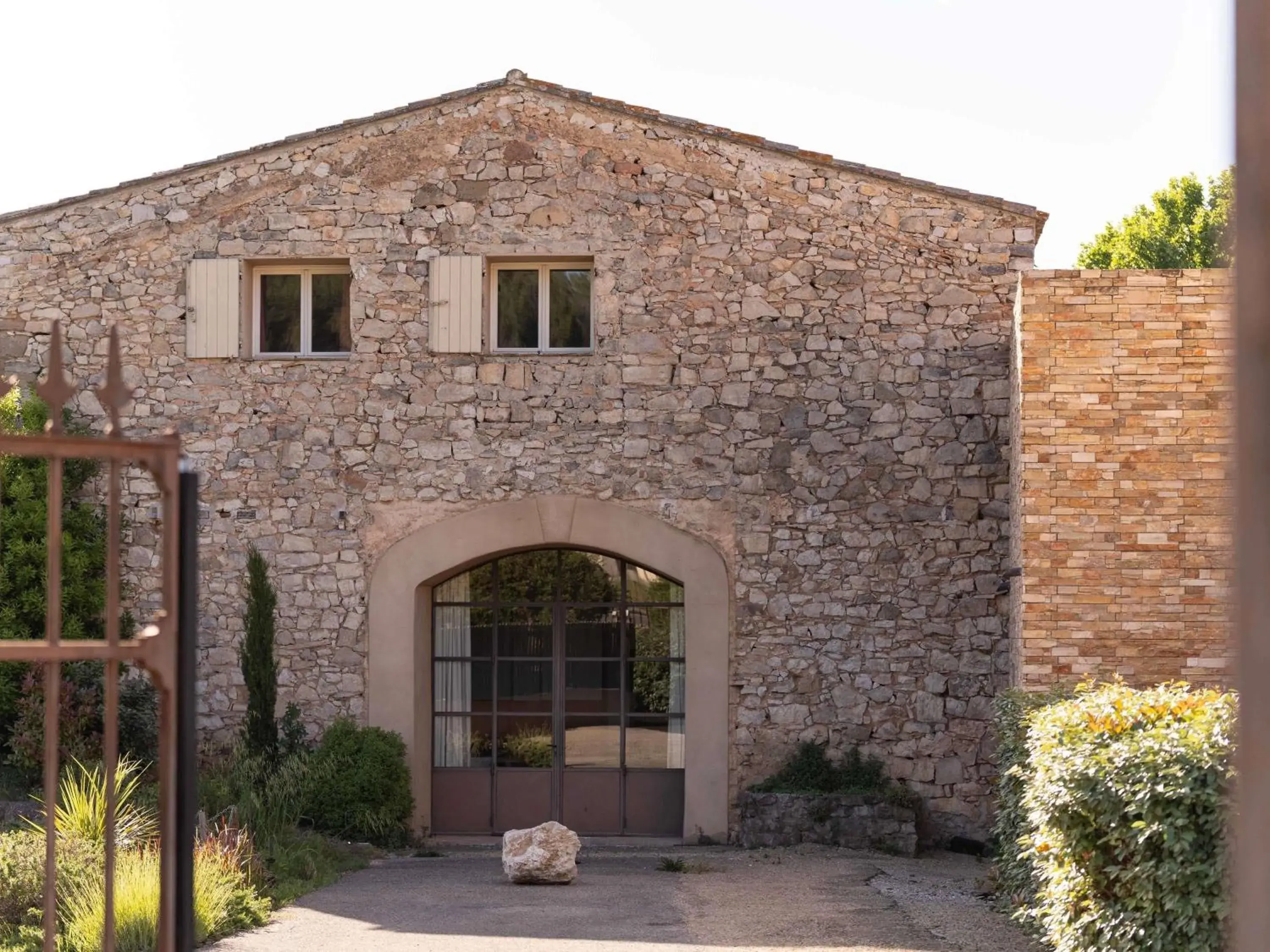 Property building in Mercure Aix-En-Provence Sainte-Victoire Property building in Mercure Aix-En-Provence Sainte-Victoire