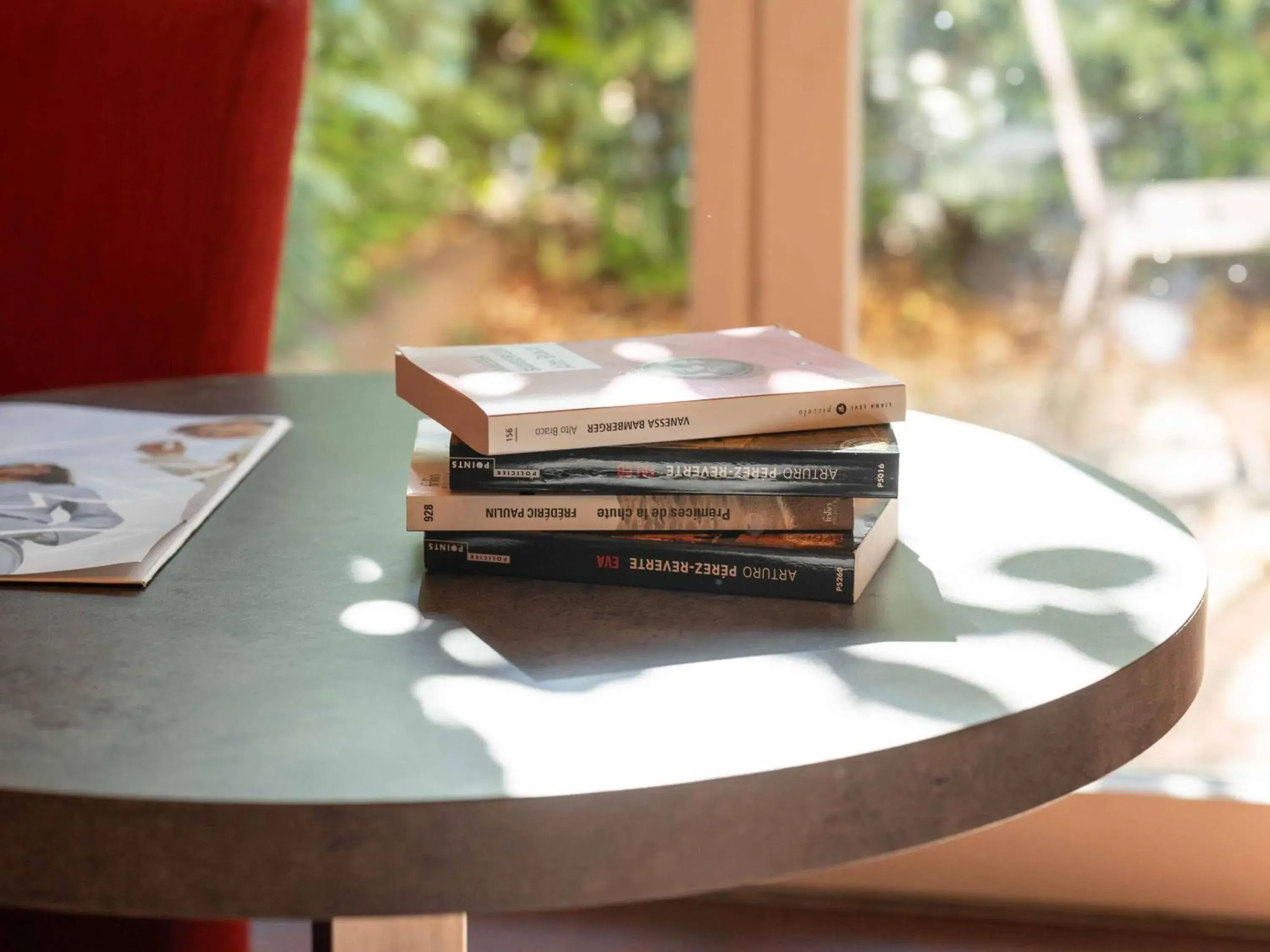 Bedroom in Mercure Aix-En-Provence Sainte-Victoire Bedroom in Mercure Aix-En-Provence Sainte-Victoire