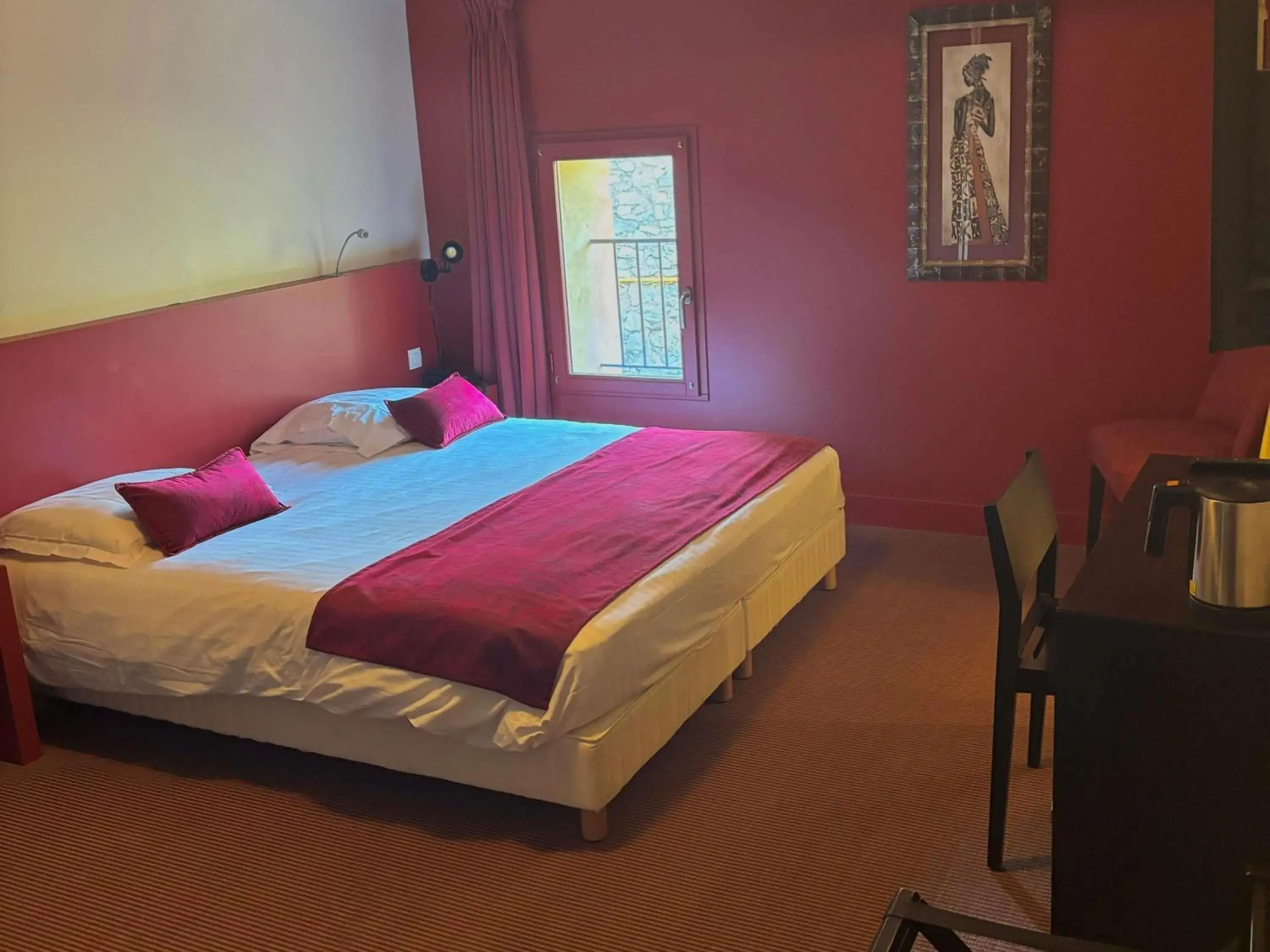 Bedroom, Bed in Mercure Aix-En-Provence Sainte-Victoire Bedroom, Bed in Mercure Aix-En-Provence Sainte-Victoire