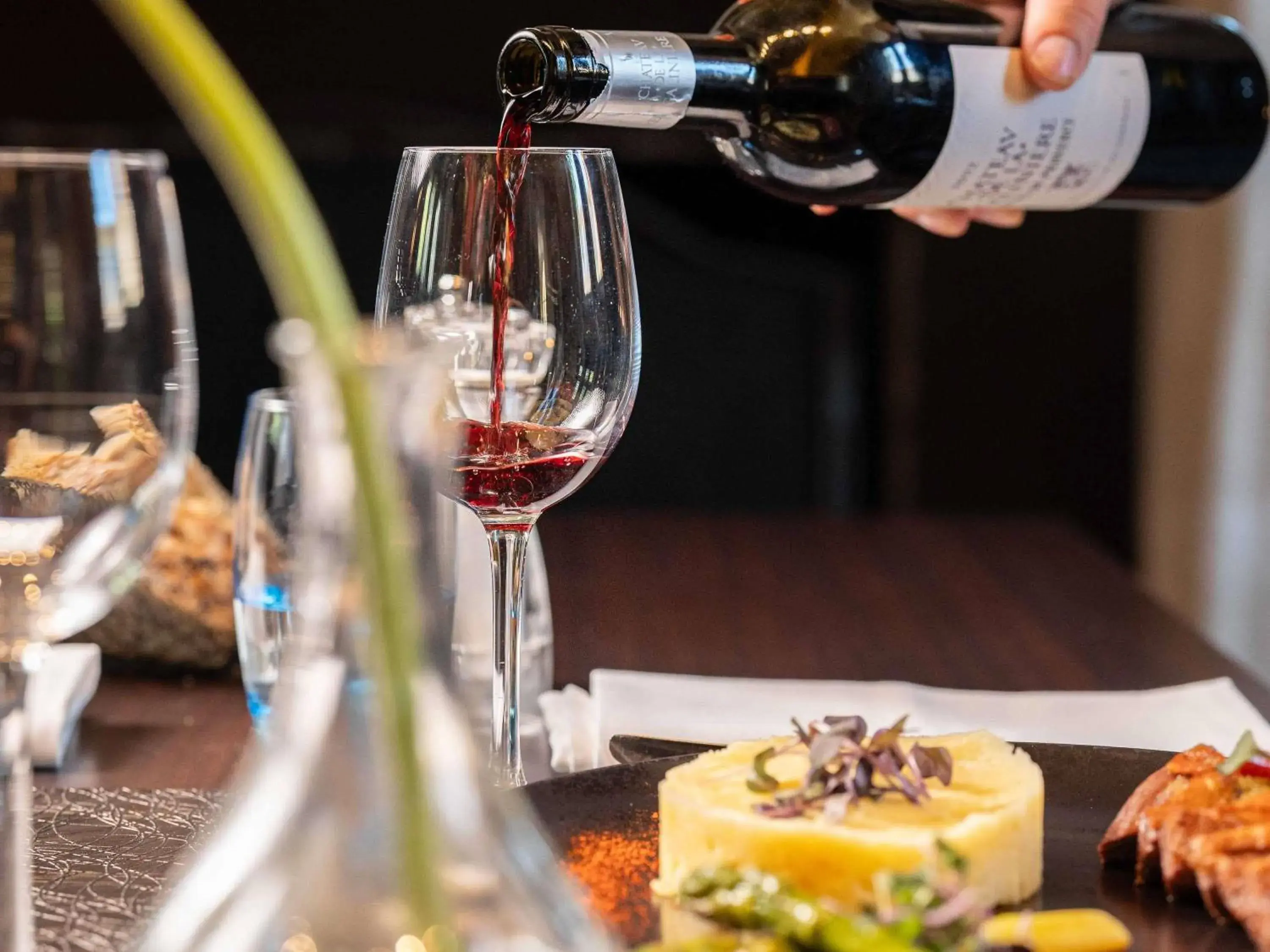 Restaurant/places to eat in Mercure Aix-En-Provence Sainte-Victoire Restaurant/places to eat in Mercure Aix-En-Provence Sainte-Victoire