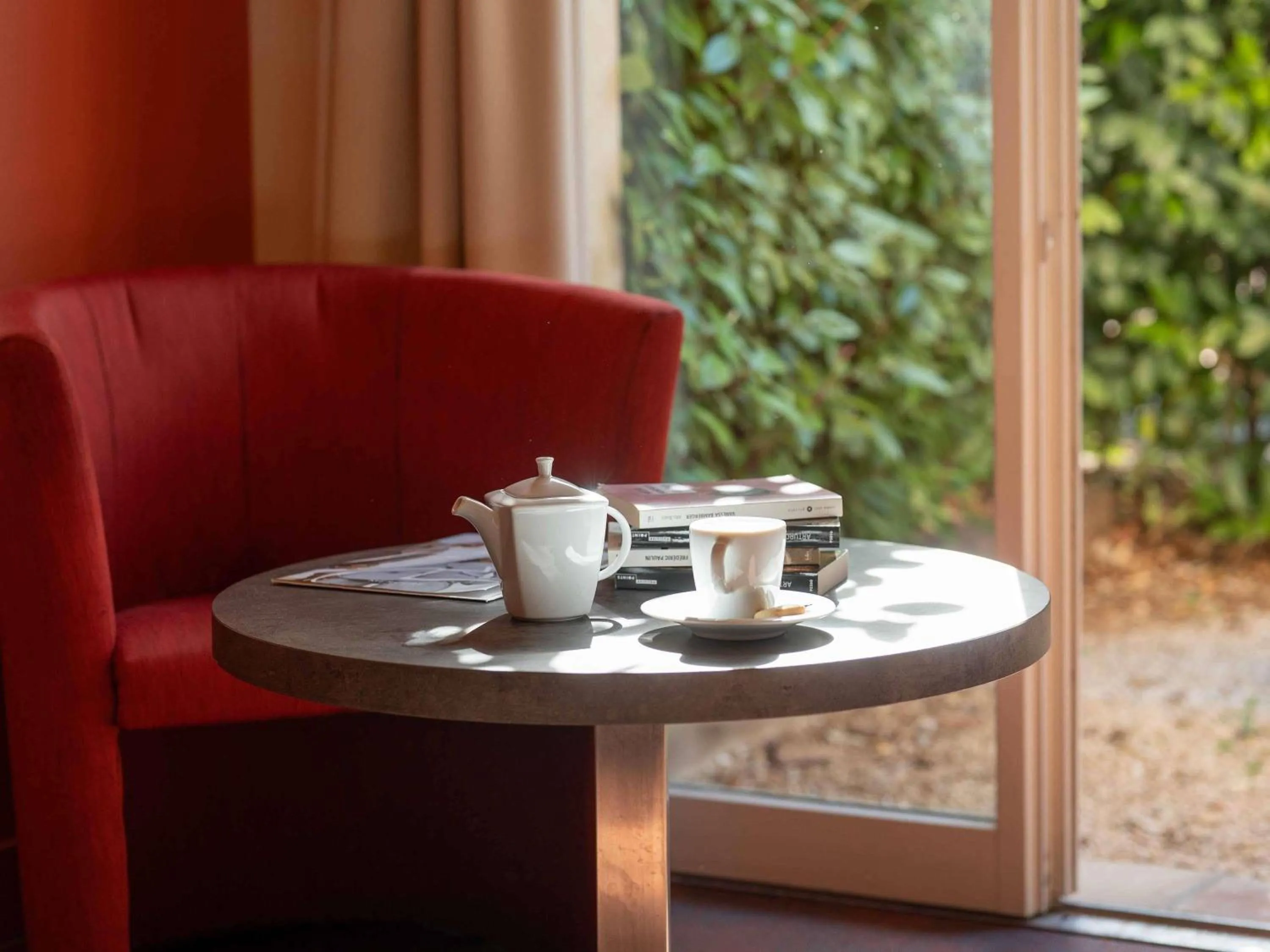 Breakfast in Mercure Aix-En-Provence Sainte-Victoire