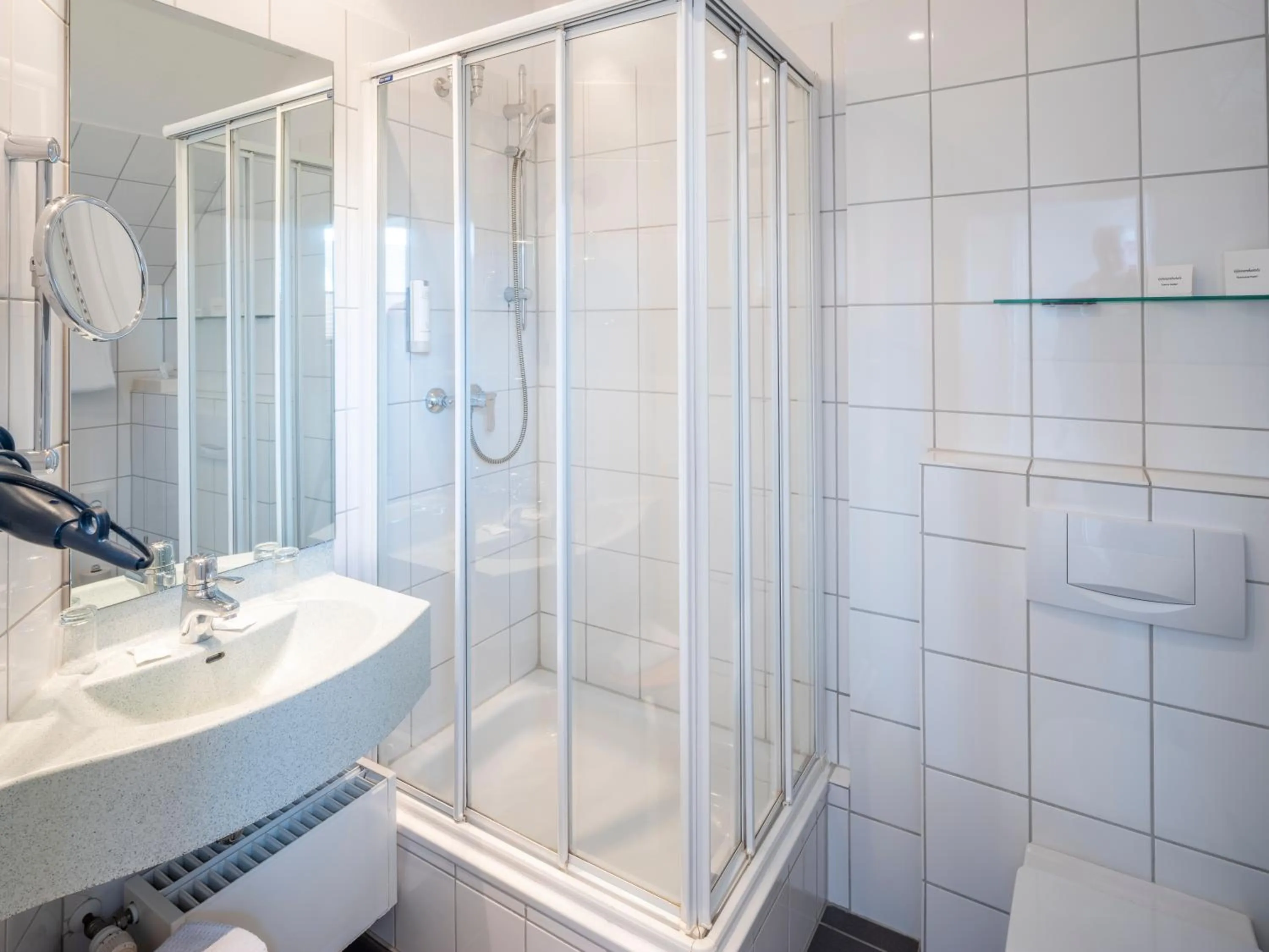 Shower in Hotel Hüttmann