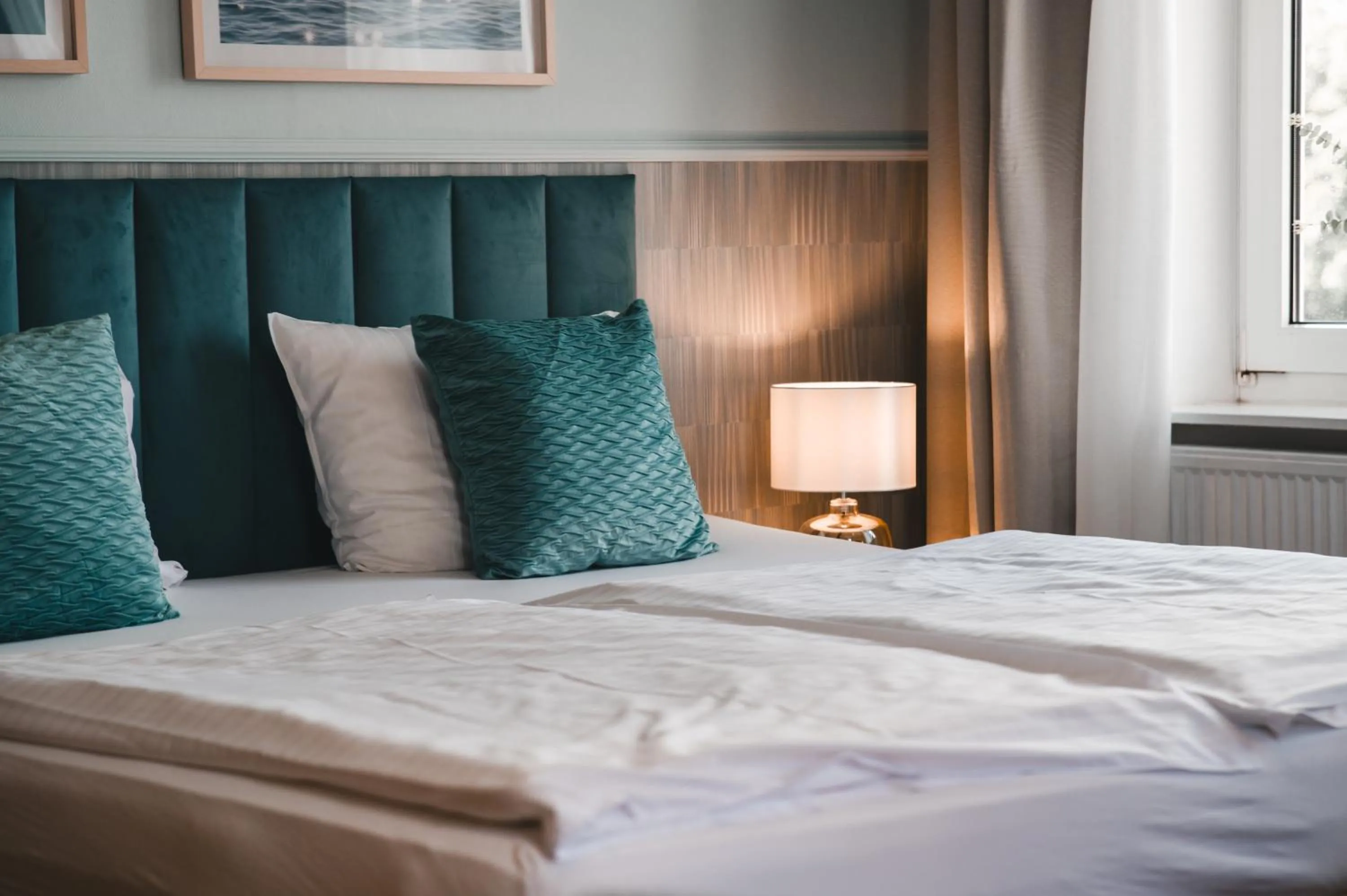 Photo of the whole room, Bed in Hotel Hüttmann