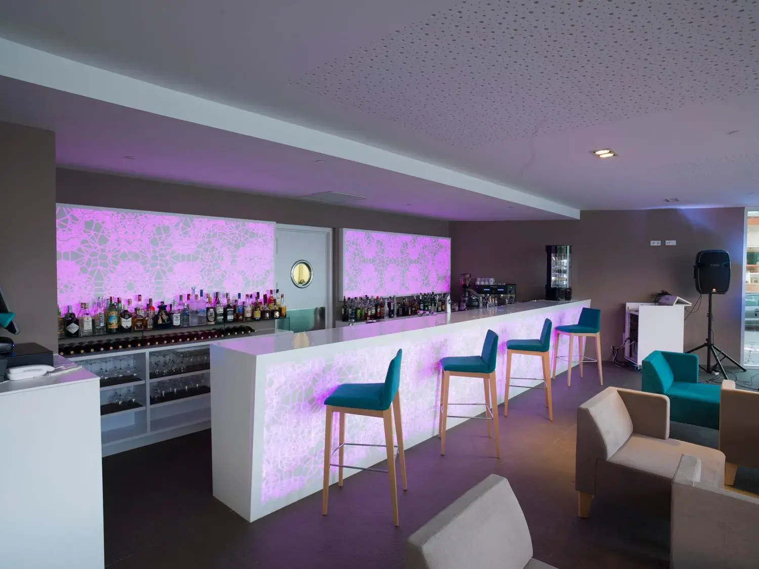 Lounge or bar in Son Moll Sentits Hotel & Spa - Adults Only Lounge or bar in Son Moll Sentits Hotel & Spa - Adults Only