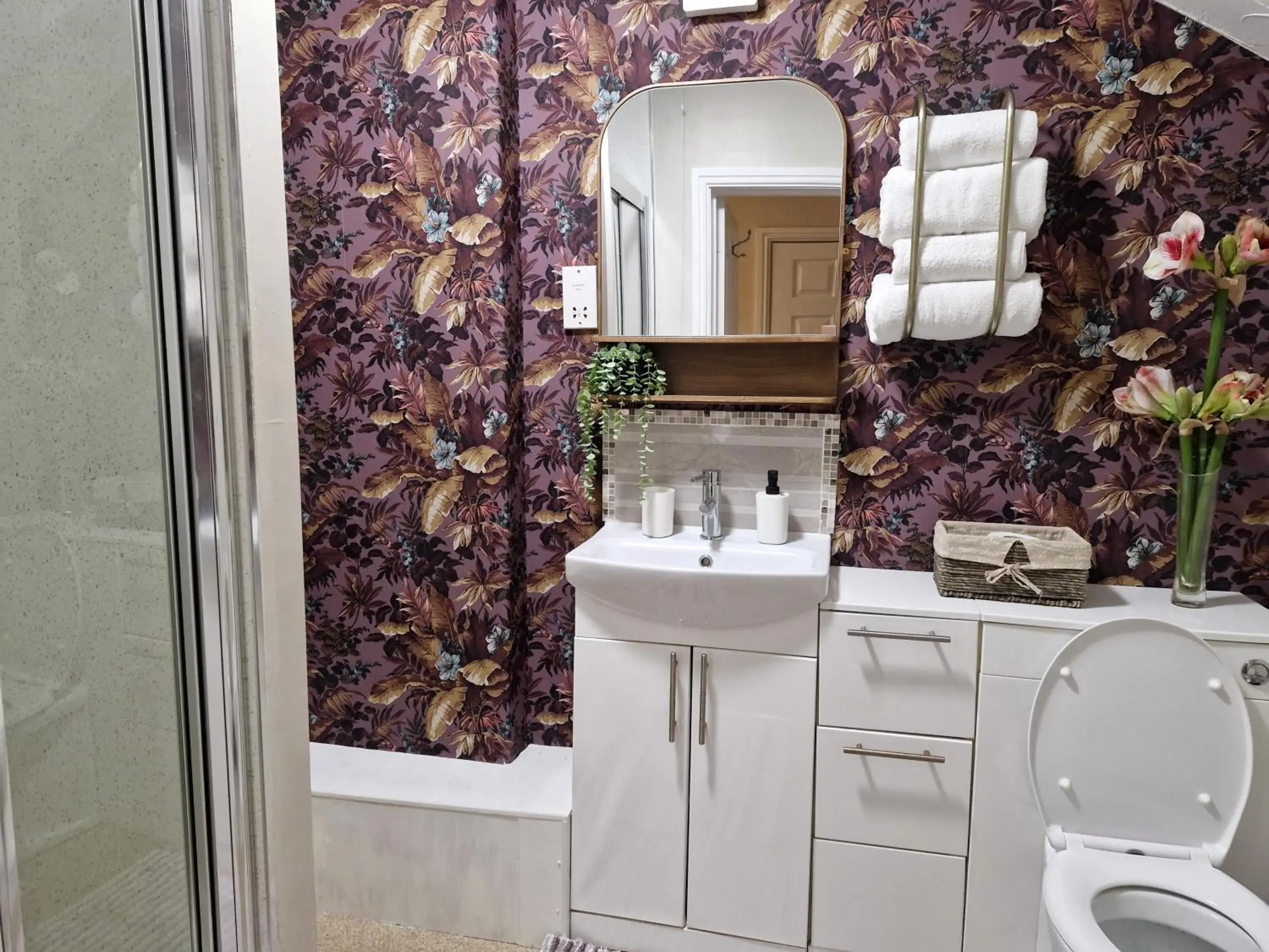 Twin Room with Private Bathroom in Warwick Lodge Twin Room with Private Bathroom in Warwick Lodge