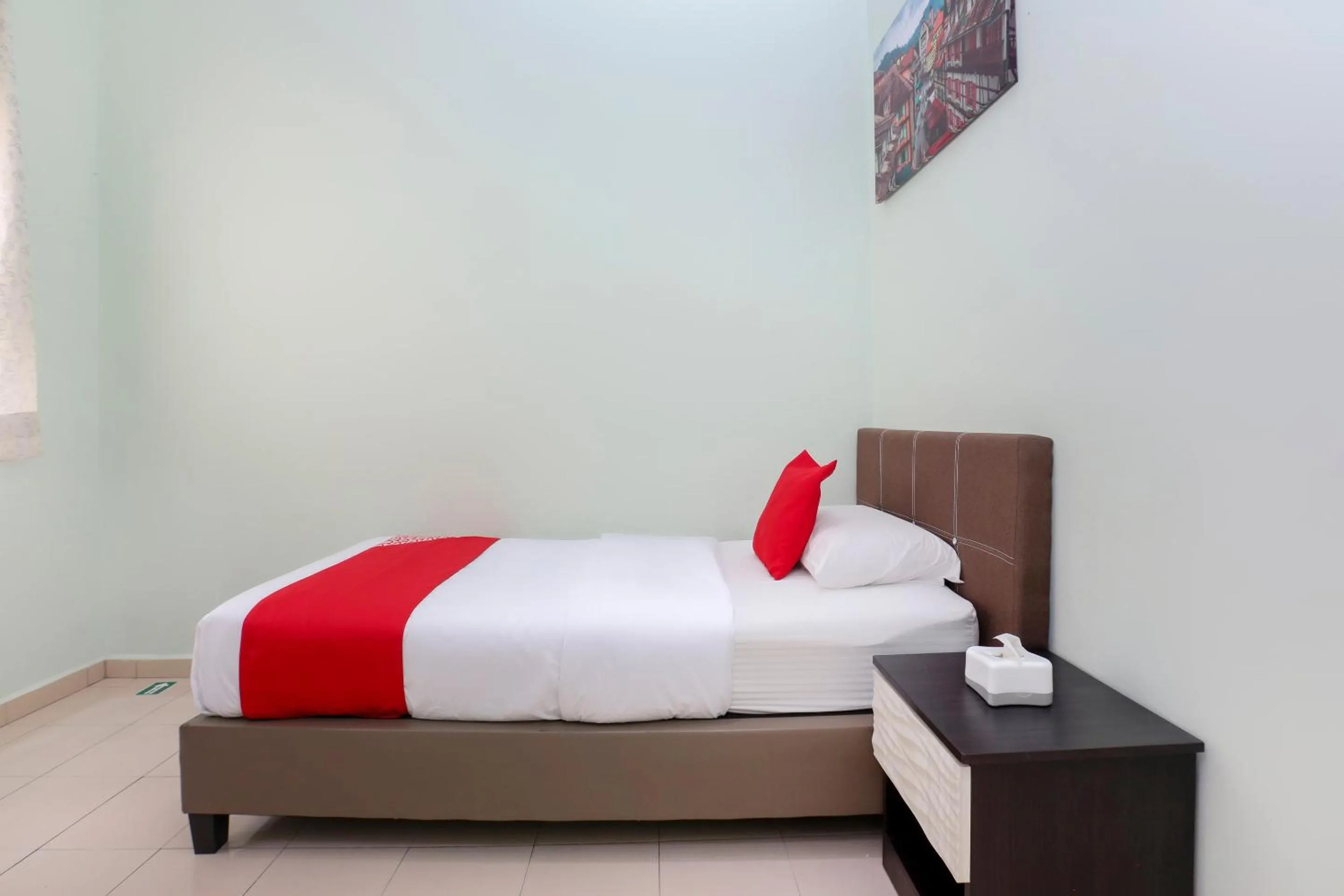 Bedroom, Bed in Hotel O Come Inn Premium