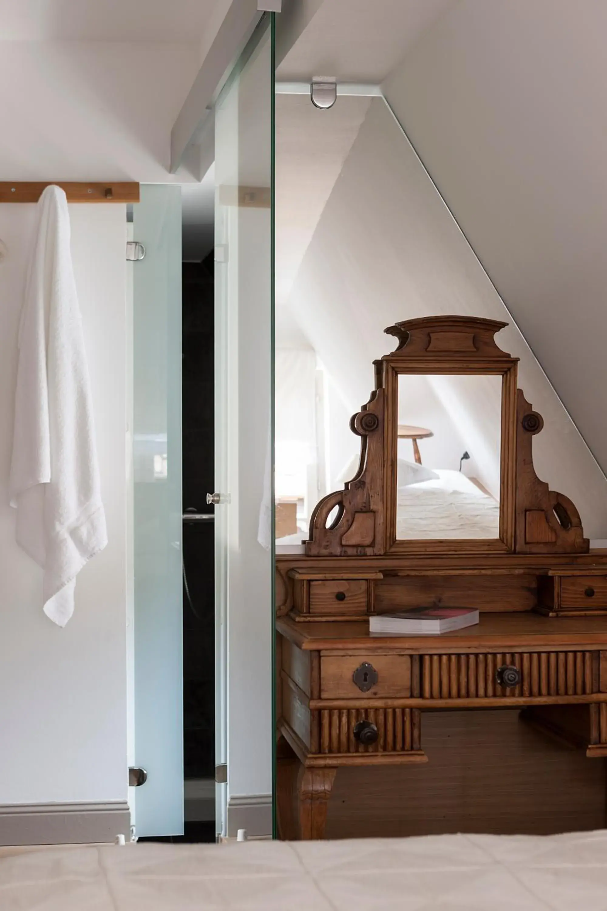 Bathroom in Hôtel Restaurant Le Chut - Petite France