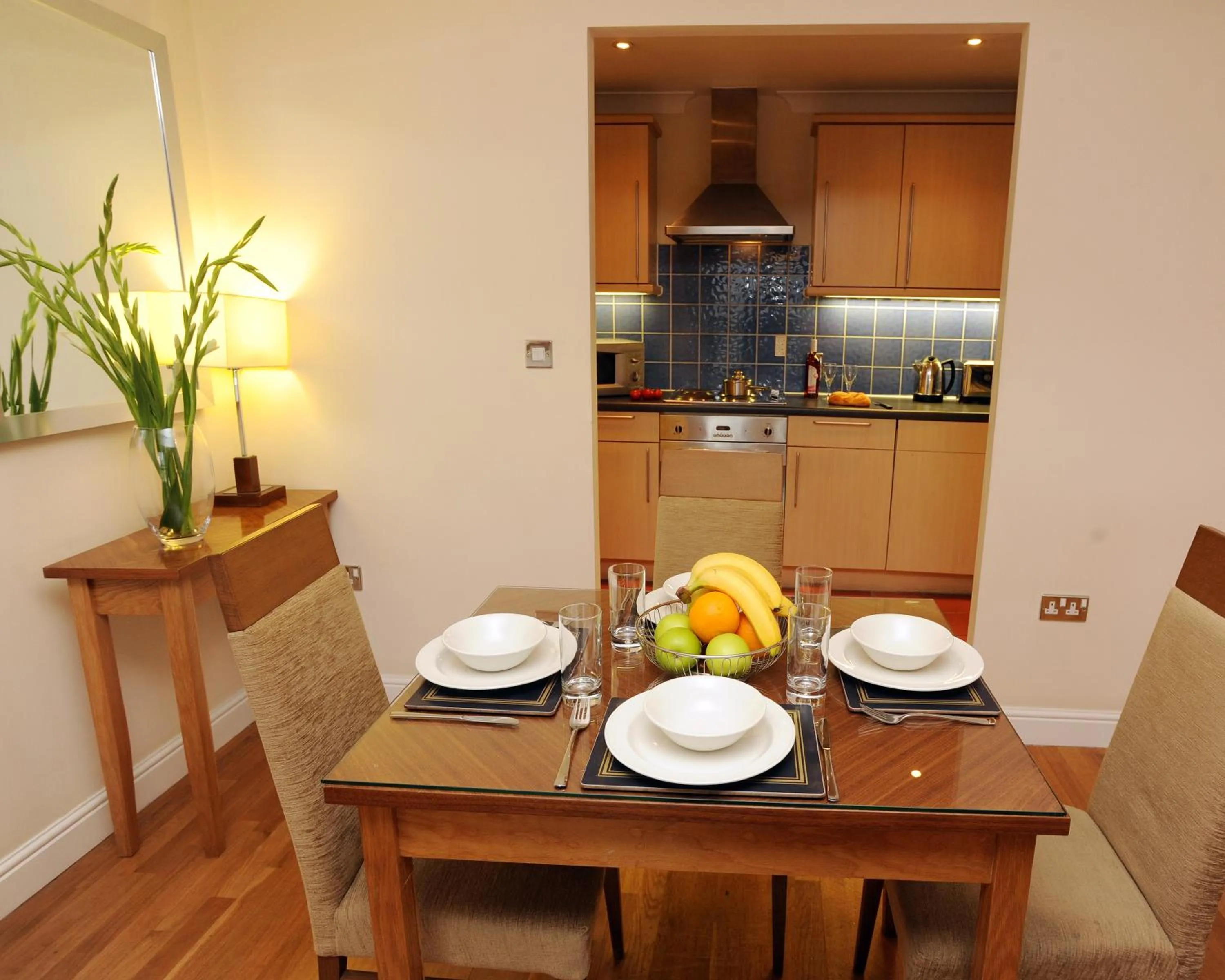 Dining area in PREMIER SUITES Bristol Redcliffe