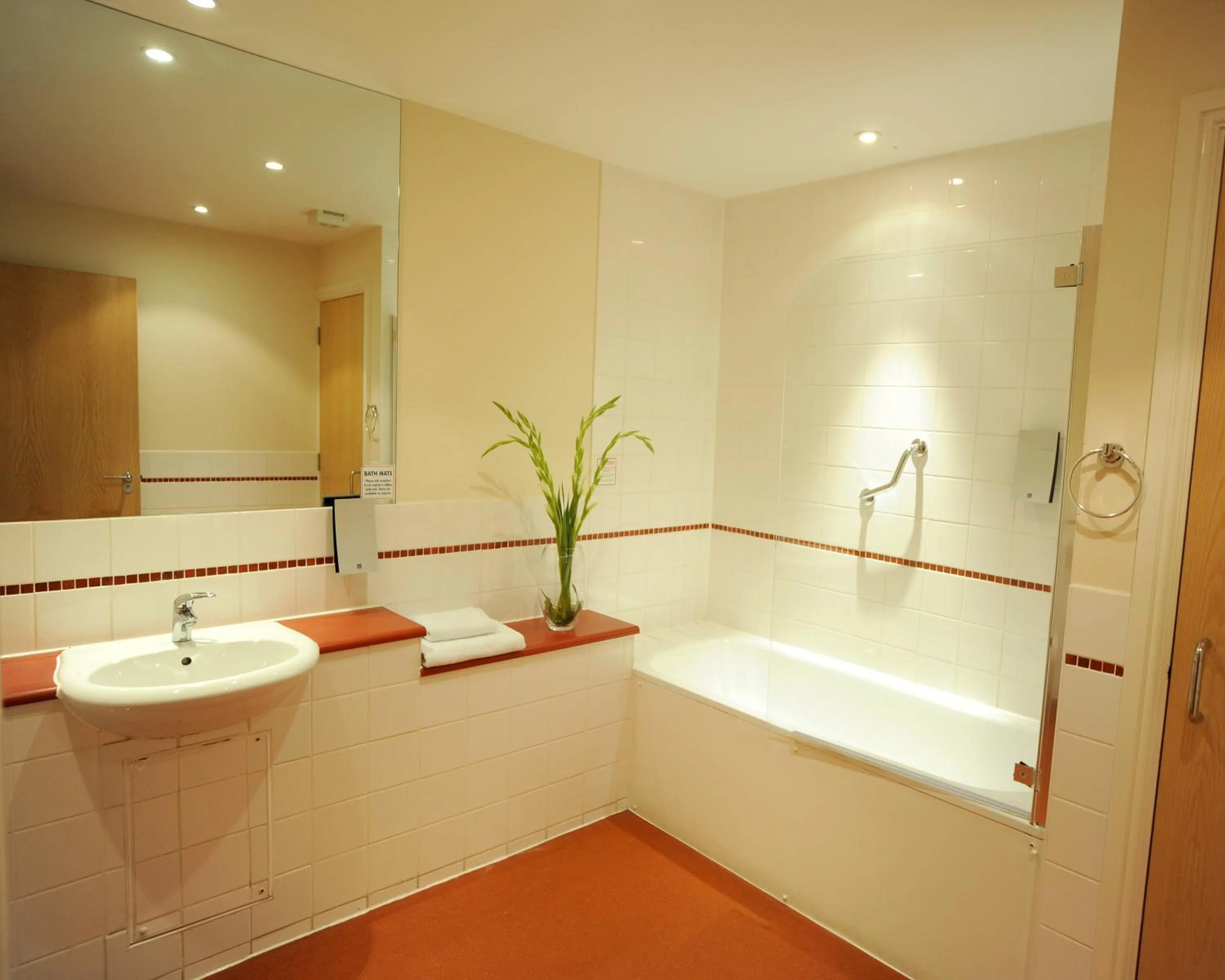 Bathroom in PREMIER SUITES Bristol Redcliffe