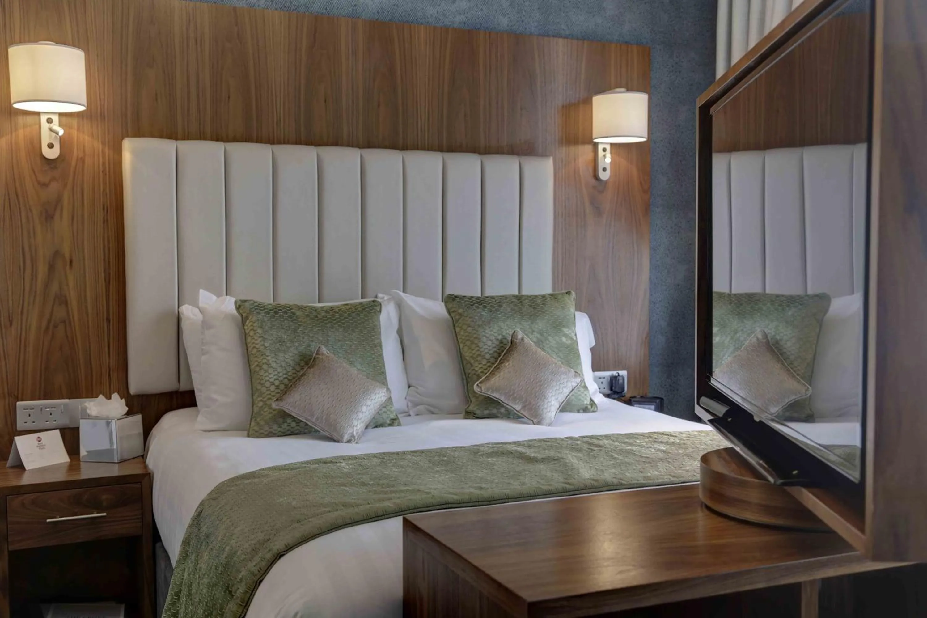 Bedroom, Bed in The Croft Hotel