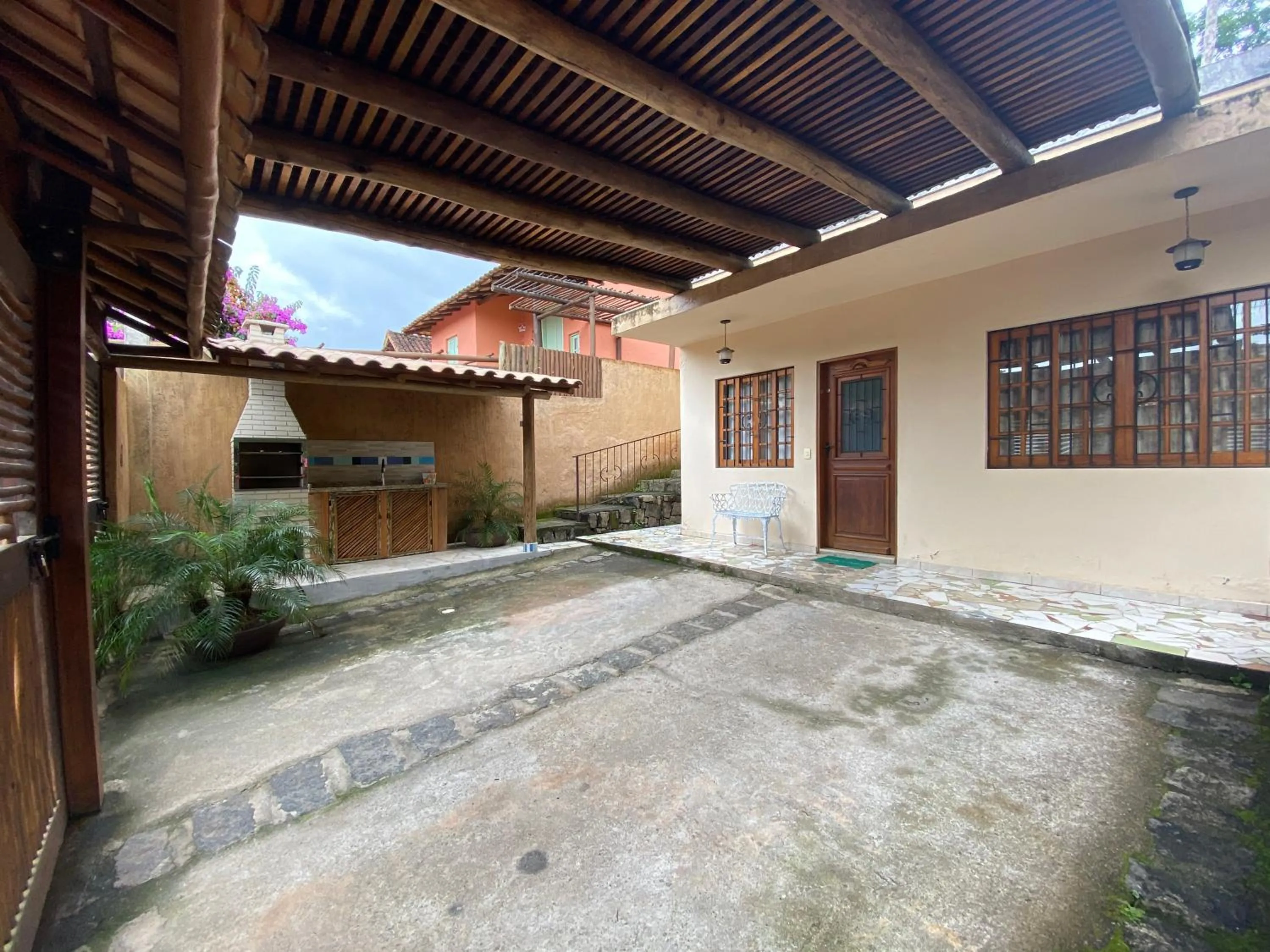 Casa das Embaúbas