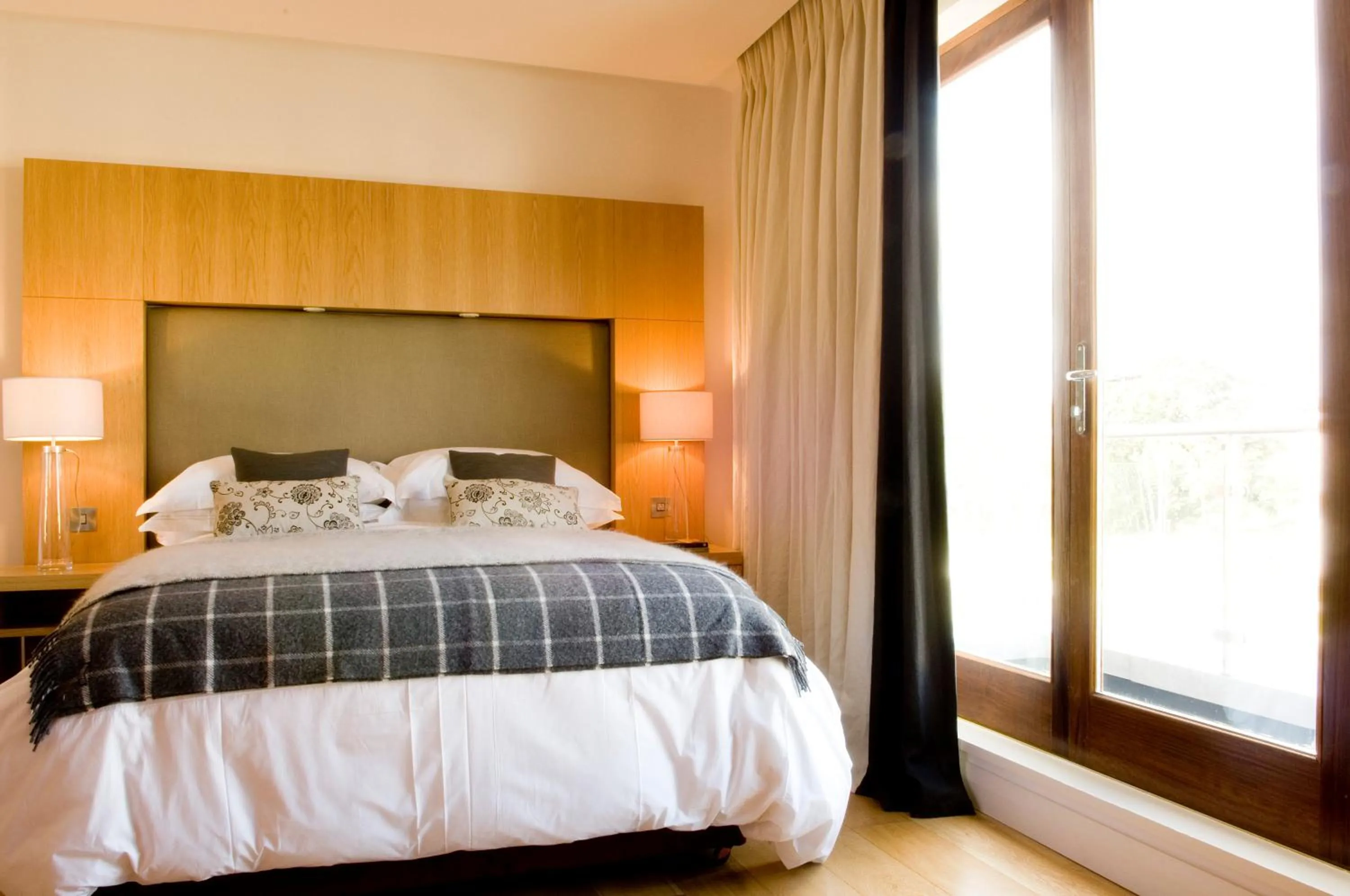 Photo of the whole room, Bed in Waterford Castle Hotel Lodges