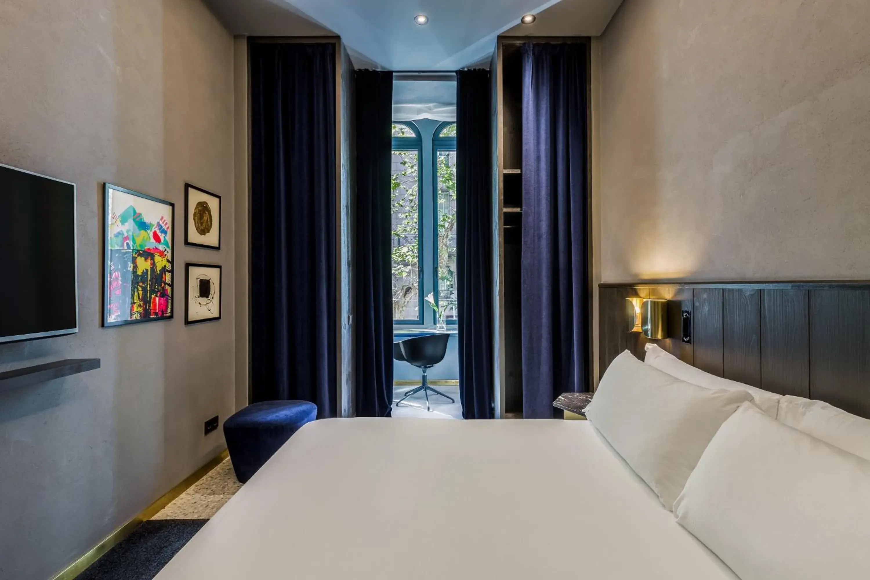 Photo of the whole room, Bed in Room Mate Collection Gerard, Barcelona Photo of the whole room, Bed in Room Mate Collection Gerard, Barcelona