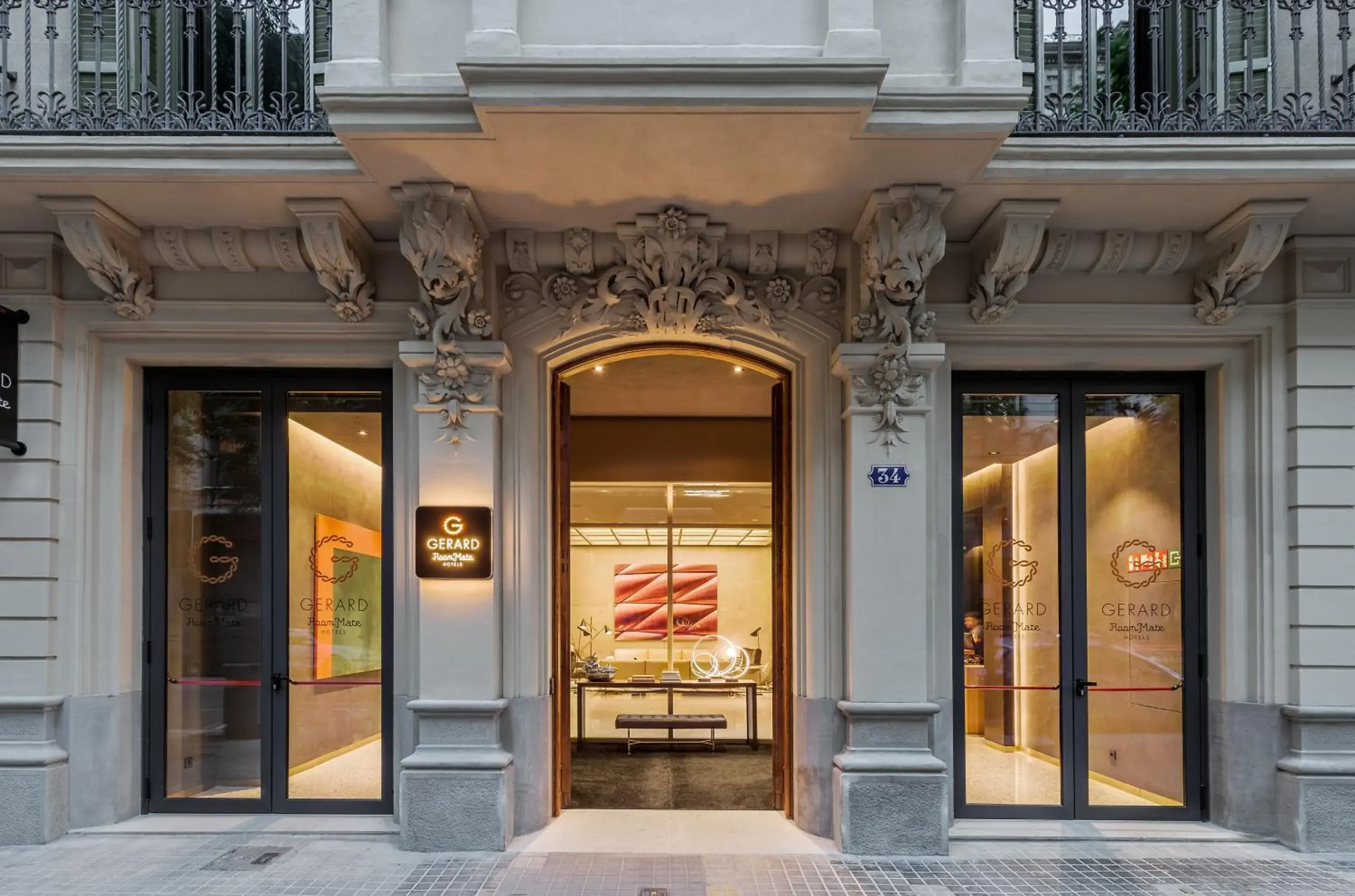 Facade/entrance in Room Mate Collection Gerard, Barcelona Facade/entrance in Room Mate Collection Gerard, Barcelona