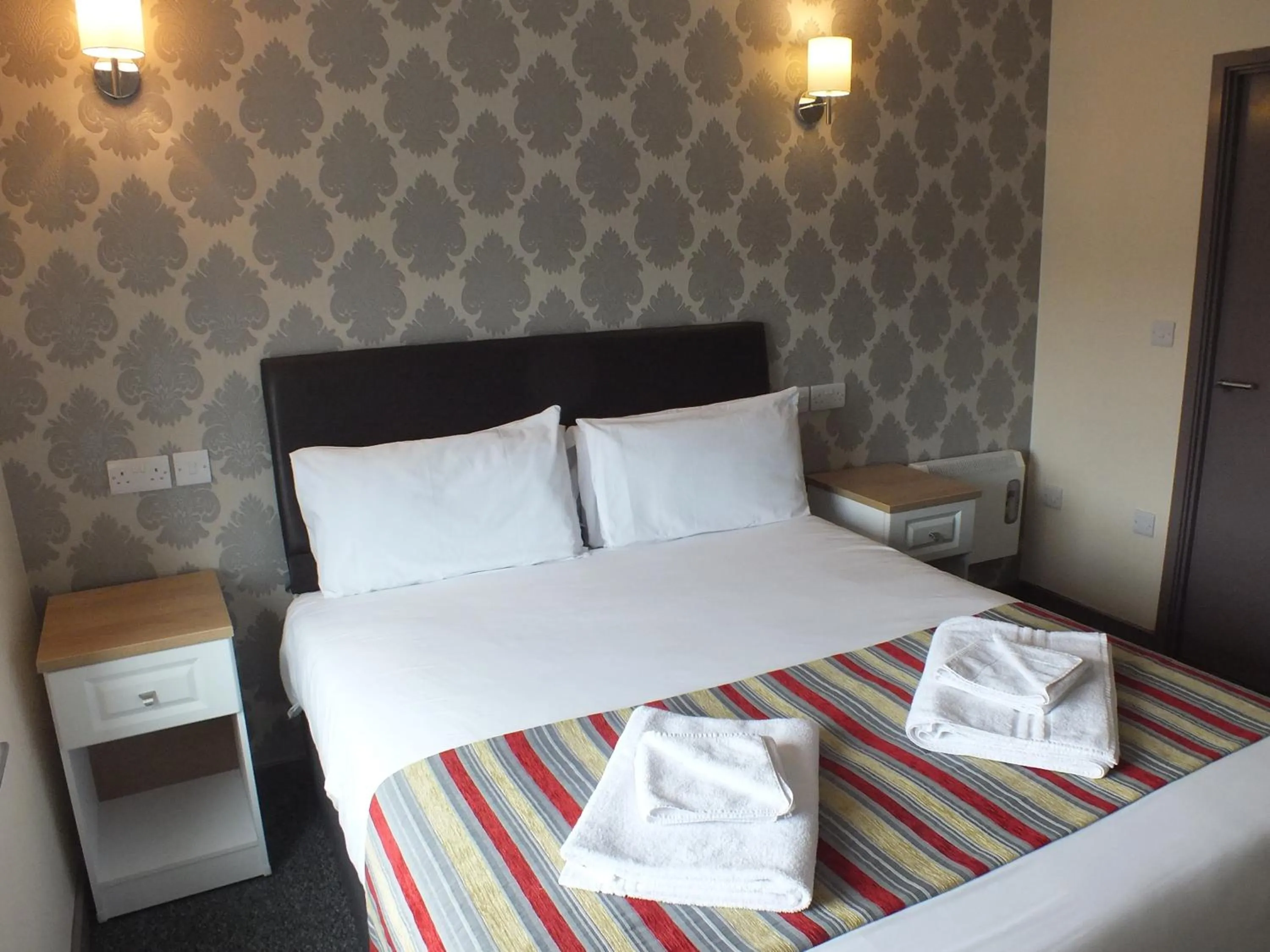 Bed in The Fazeley Inn