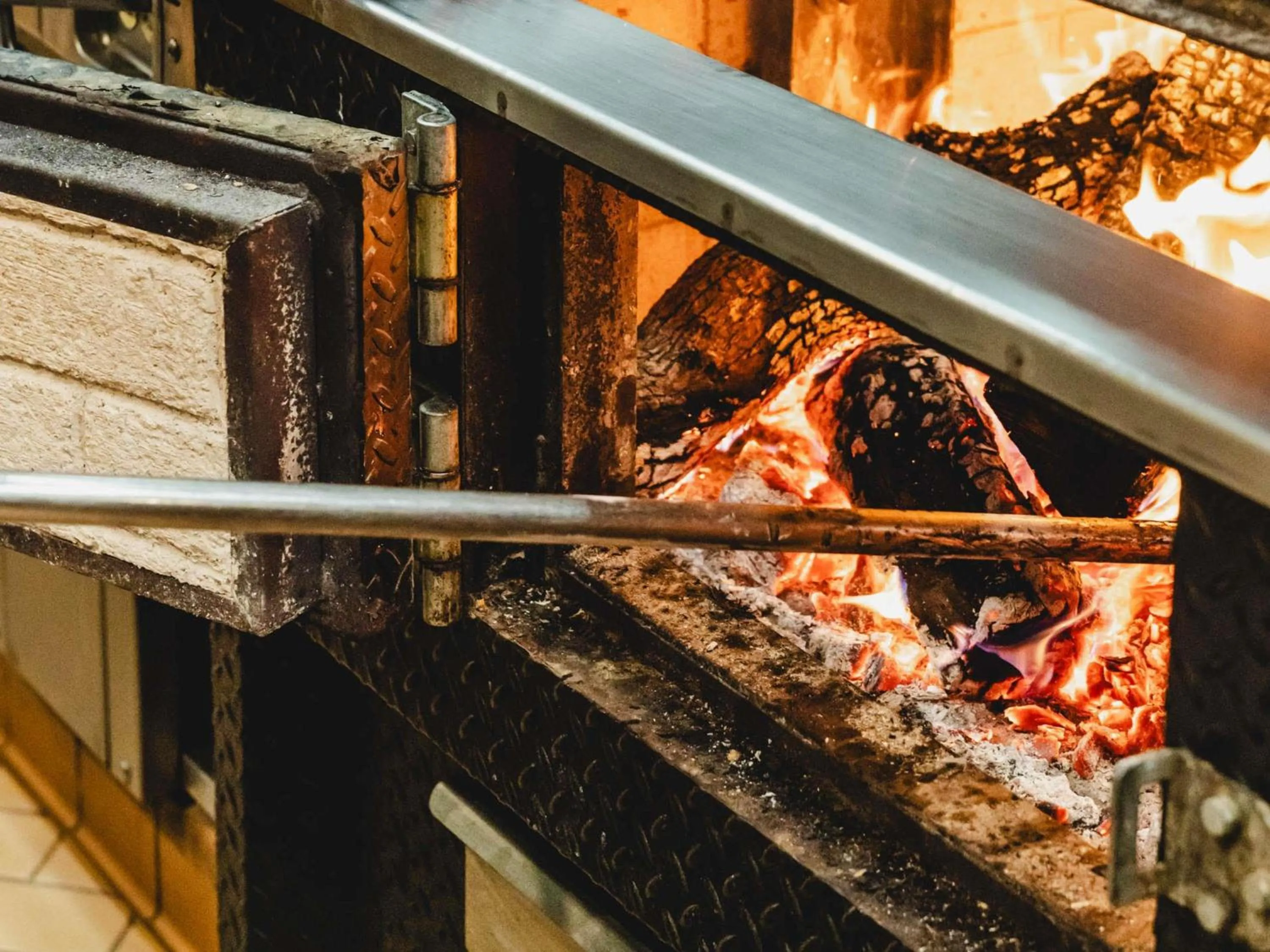 Restaurant/places to eat in Fairmont Austin