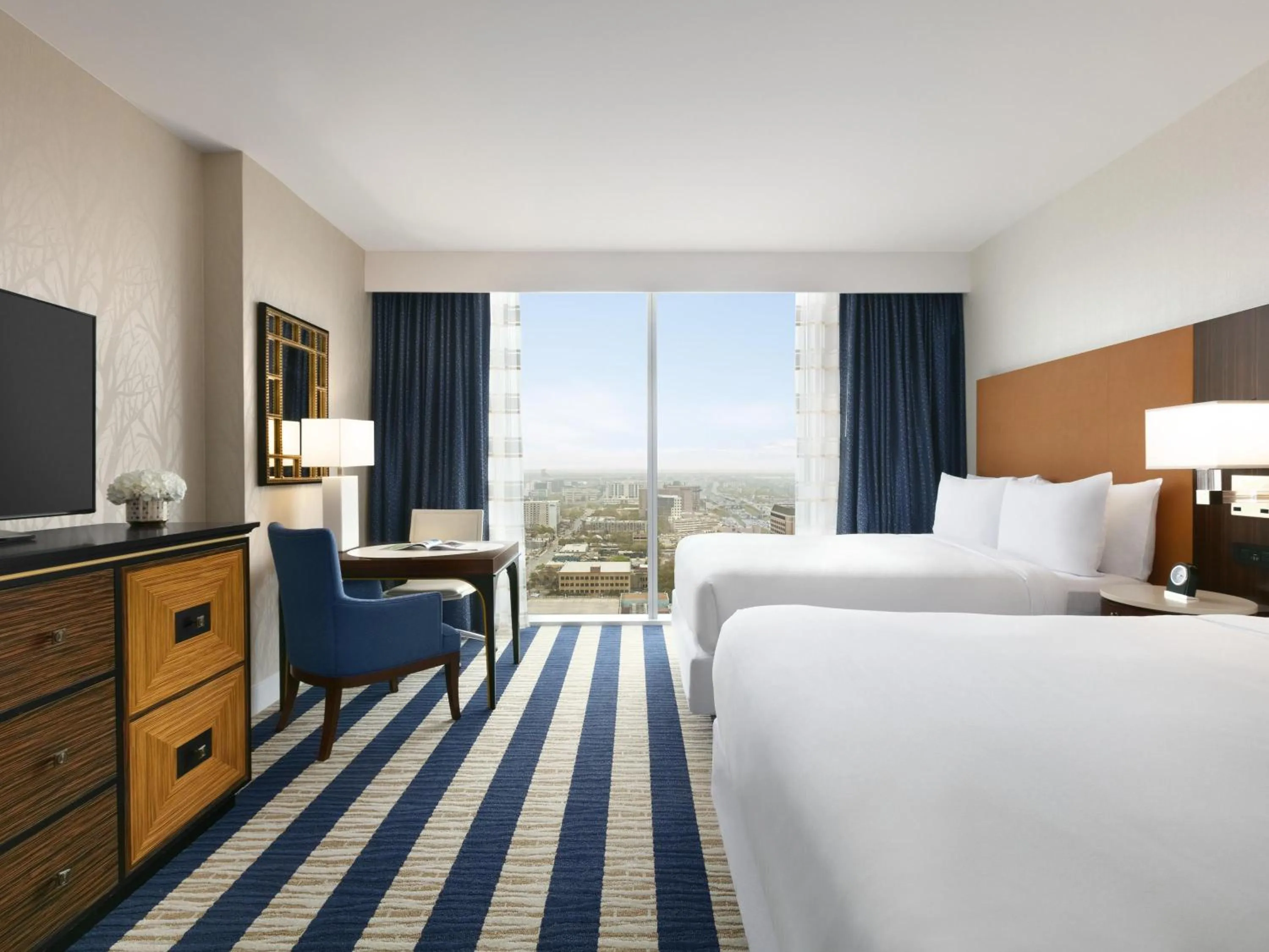 Bedroom, Bed in Fairmont Austin