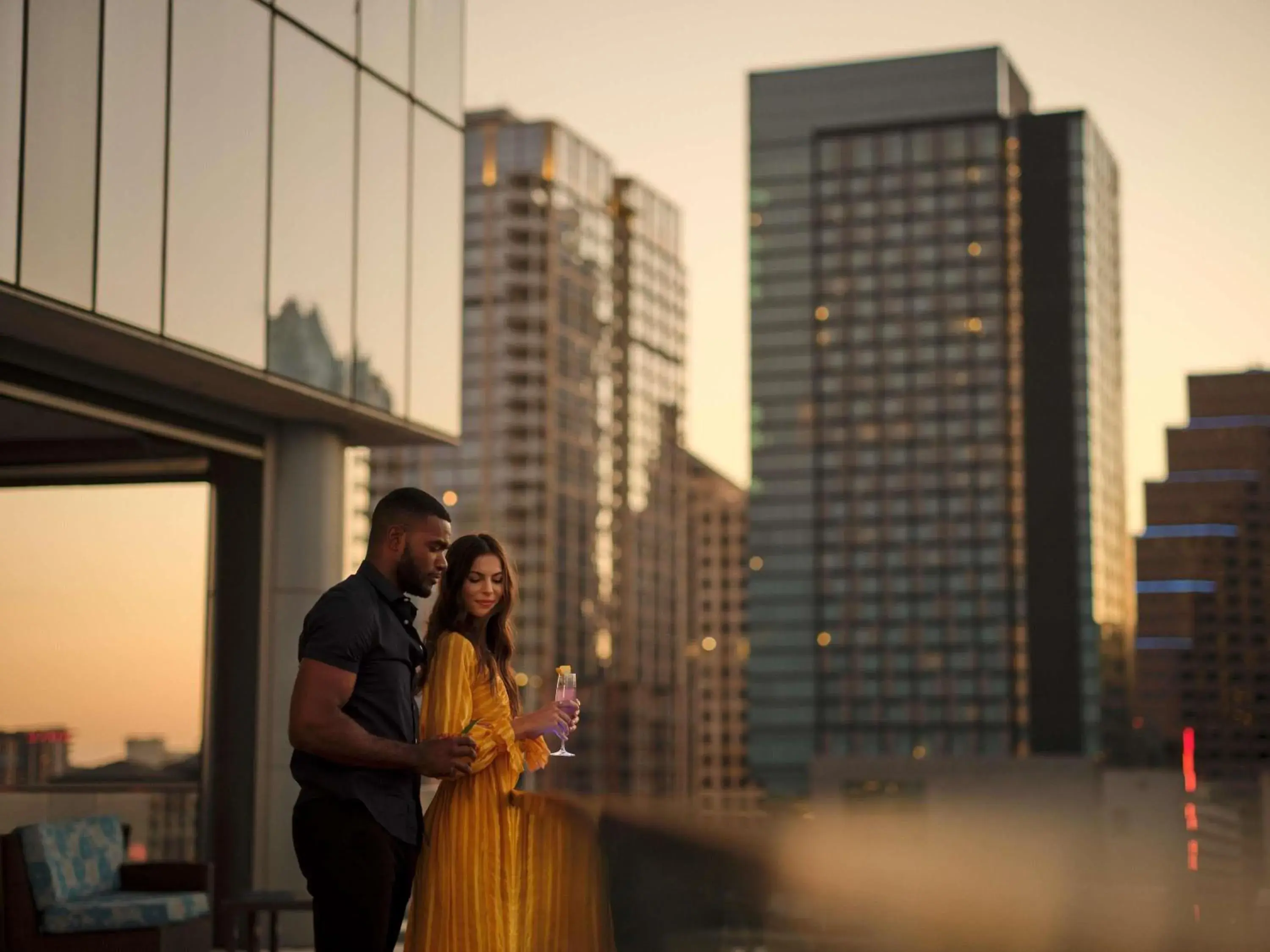 Property building in Fairmont Austin Property building in Fairmont Austin