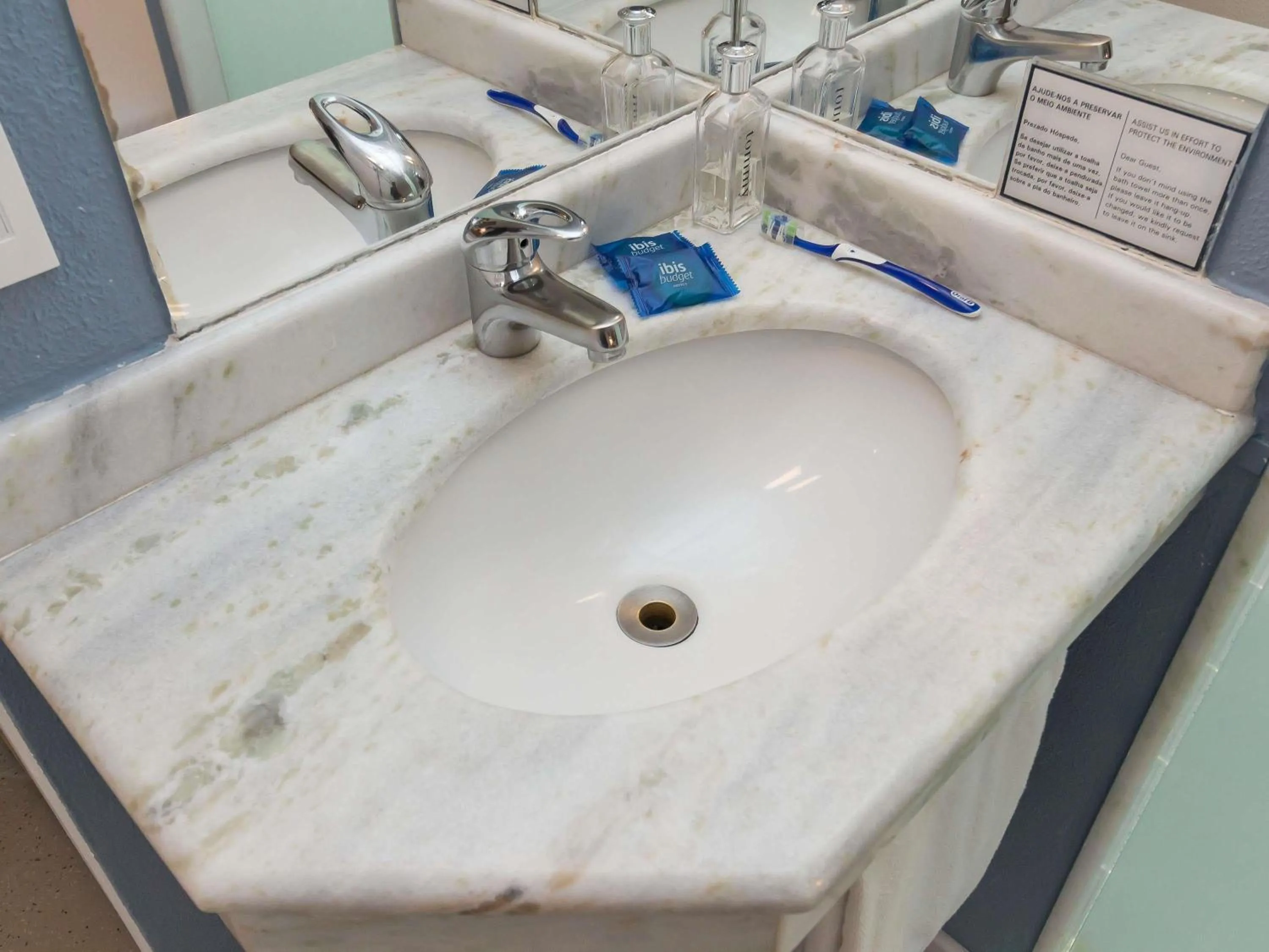 Bedroom in ibis budget Curitiba Centro