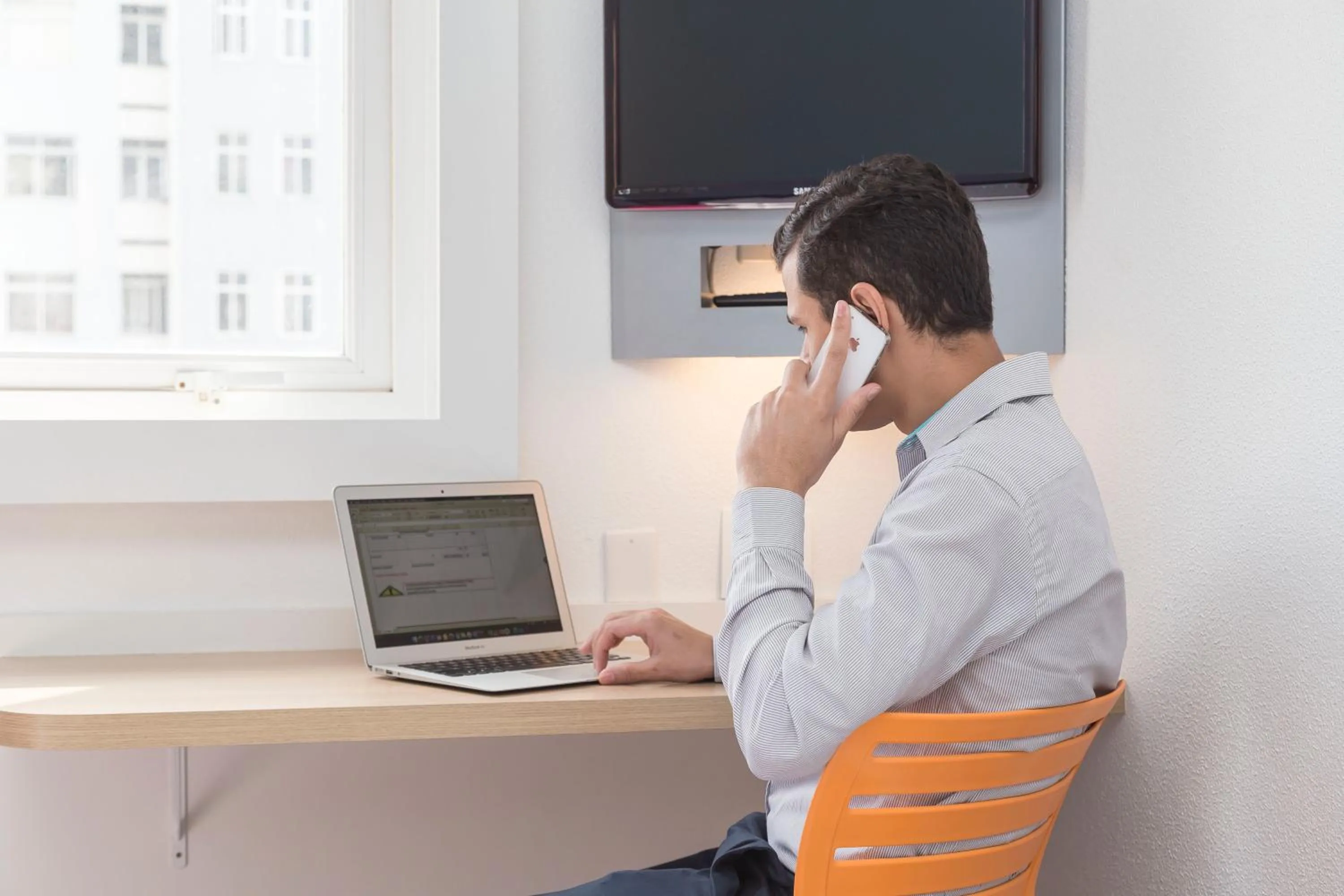 People in ibis budget Curitiba Centro