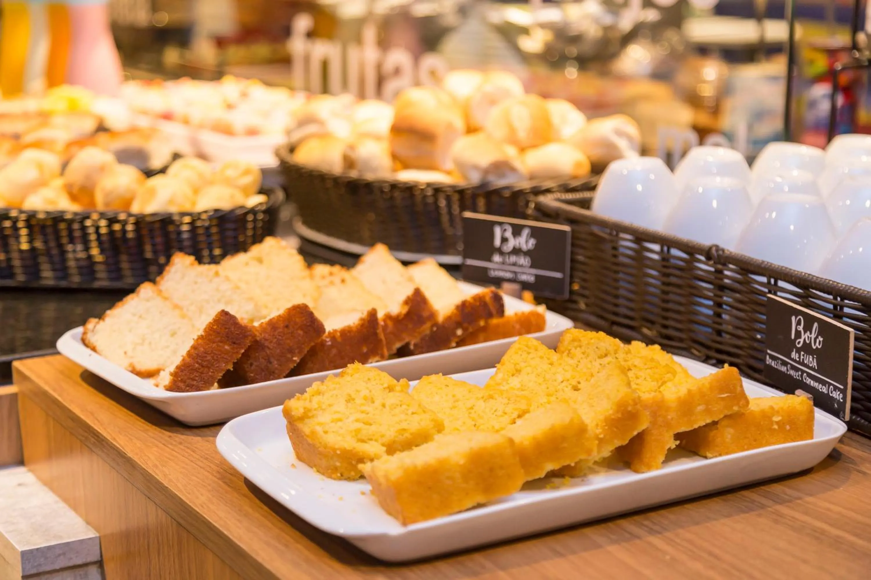 Food and drinks in ibis budget Curitiba Centro