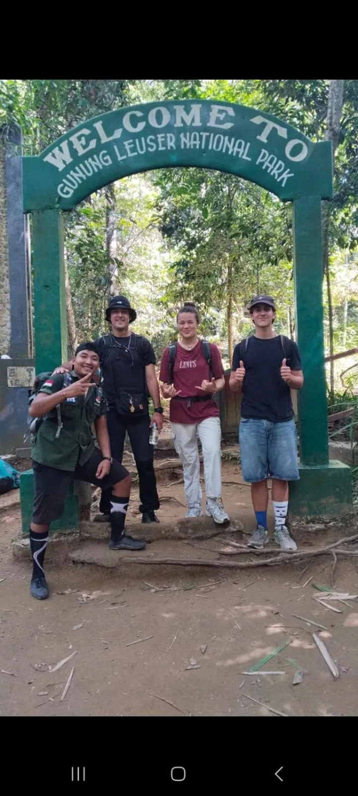 Ustin Nagoya Bukit Lawang Orangutan Trekking & transport only book with us