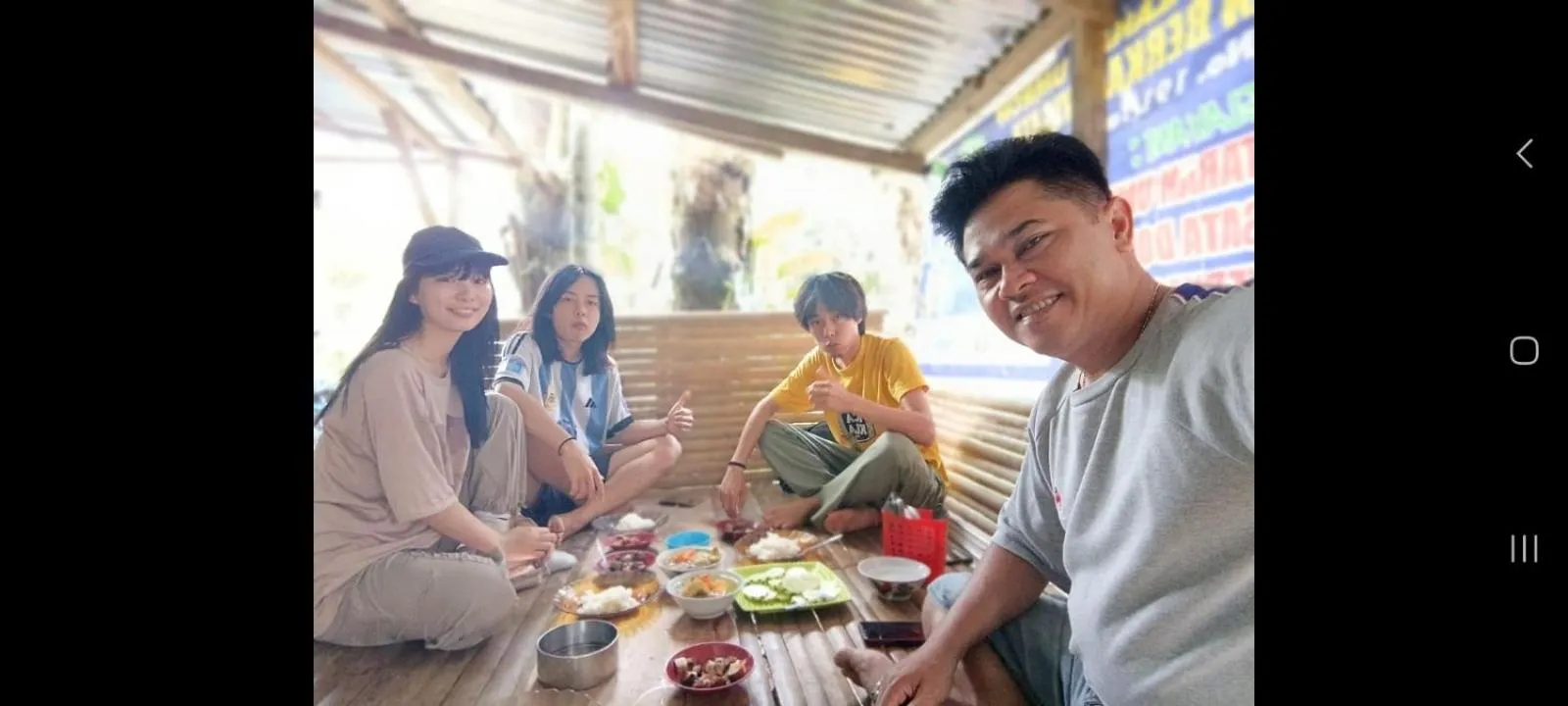 Ustin Nagoya Bukit Lawang Orangutan Trekking & transport only book with us