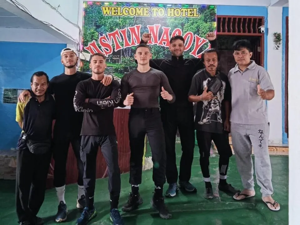 Ustin Nagoya Bukit Lawang Orangutan Trekking & transport only book with us