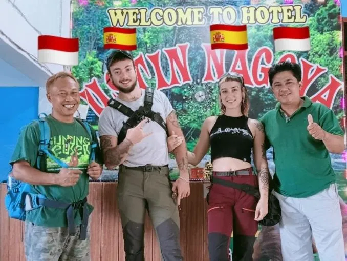Ustin Nagoya Bukit Lawang Orangutan Trekking & transport only book with us