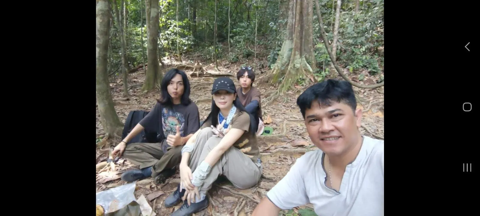 Ustin Nagoya Bukit Lawang Orangutan Trekking & transport only book with us