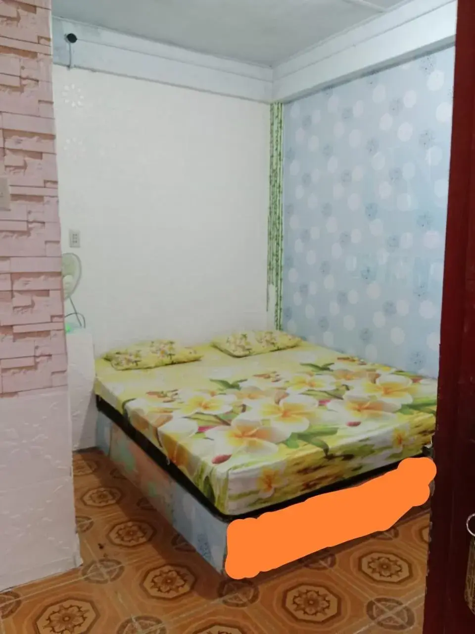 Double Room with Private Bathroom in Ustin Nagoya Bukit Lawang Orangutan Trekking & transport only book with us Double Room with Private Bathroom in Ustin Nagoya Bukit Lawang Orangutan Trekking & transport only book with us