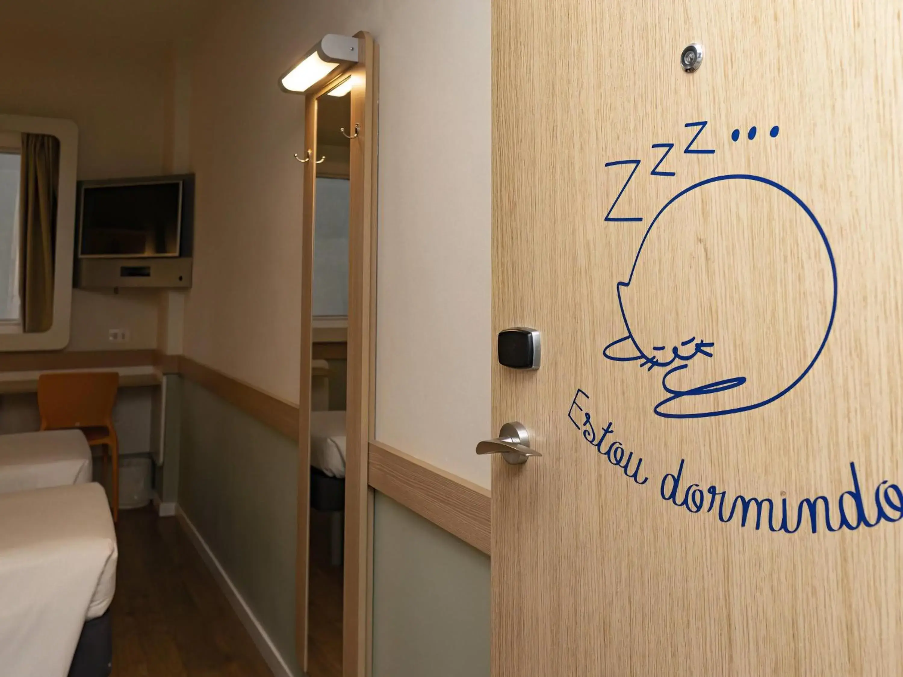 Bedroom, Bed in ibis budget Curitiba Aeroporto Bedroom, Bed in ibis budget Curitiba Aeroporto