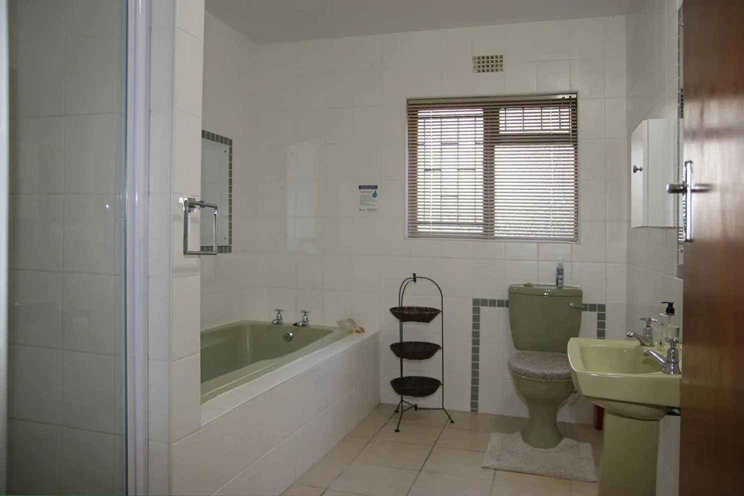 Bathroom in Coral Tree SelfCatering