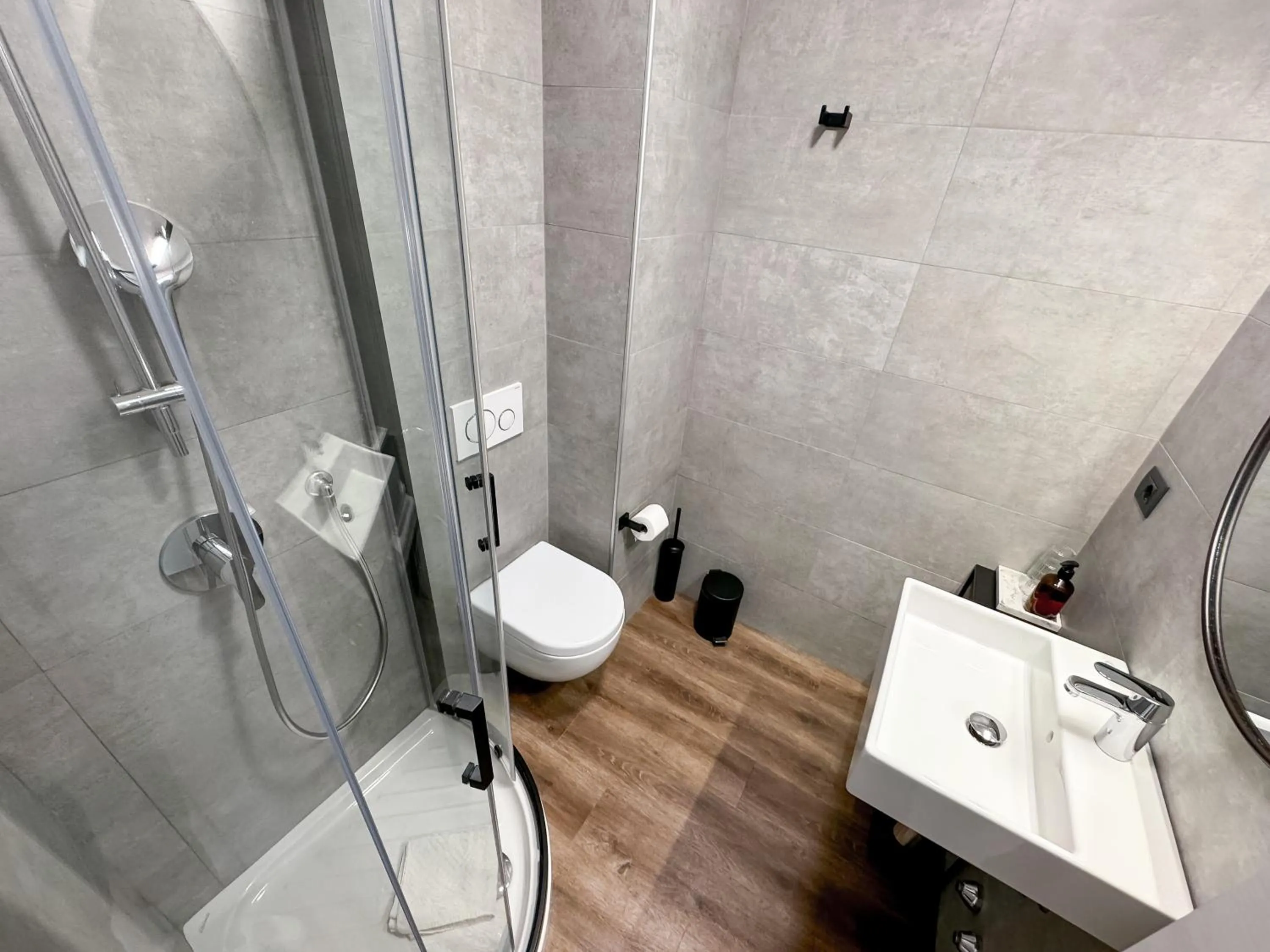 Shower in Villa Paola B&B