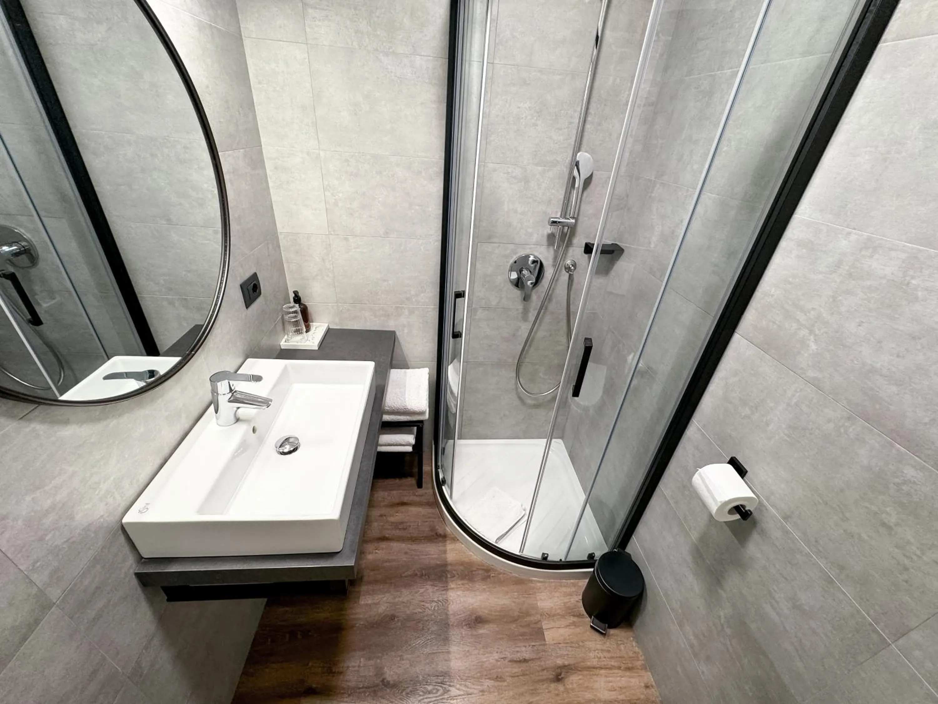 Shower in Villa Paola B&B