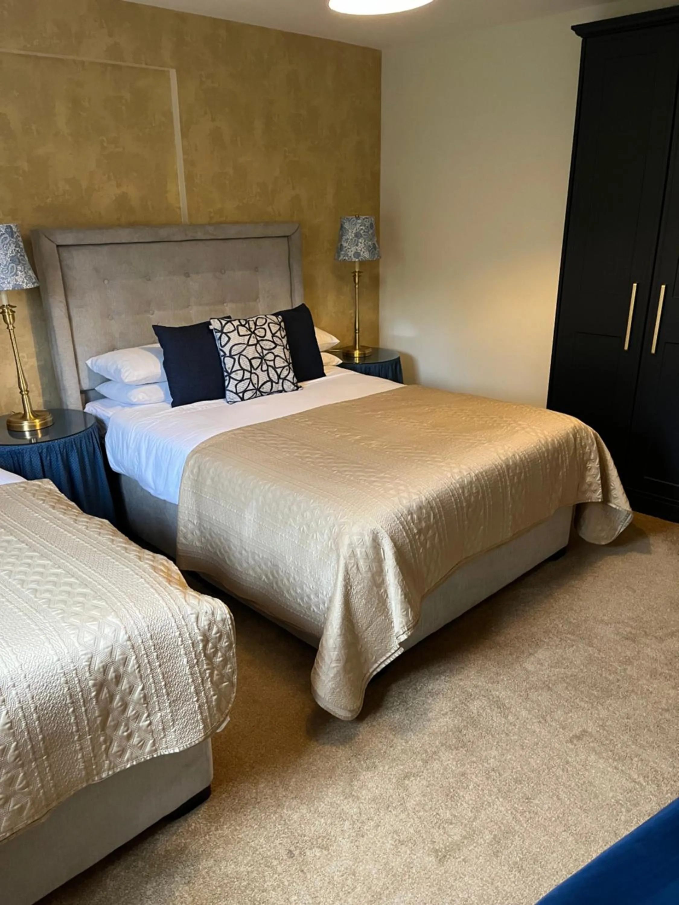 Bed in Overdale Motel