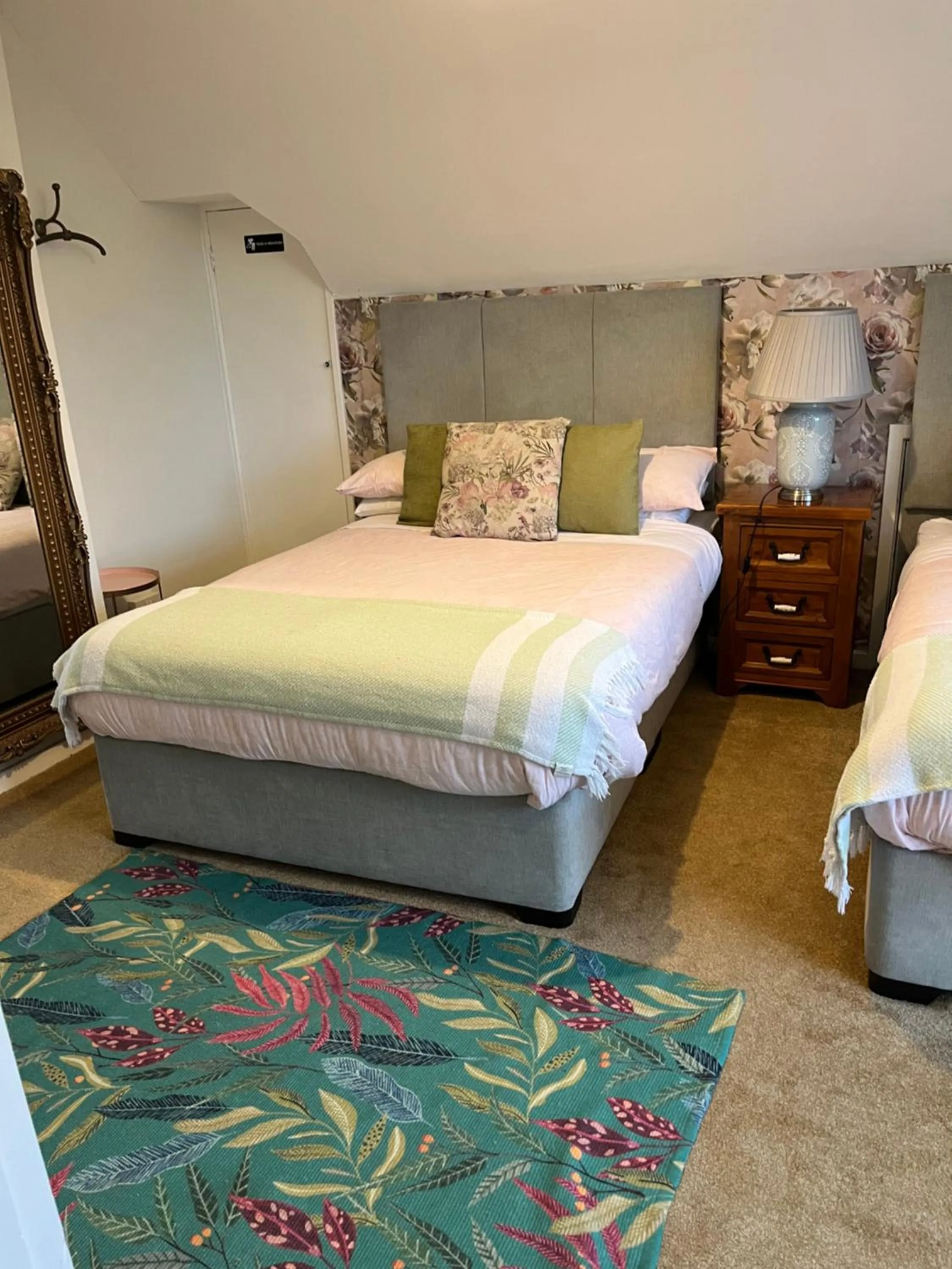 Bed in Overdale Motel