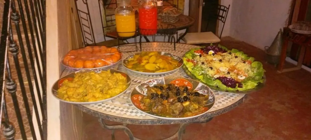 BBQ facilities in Auberge Aain Nakhla