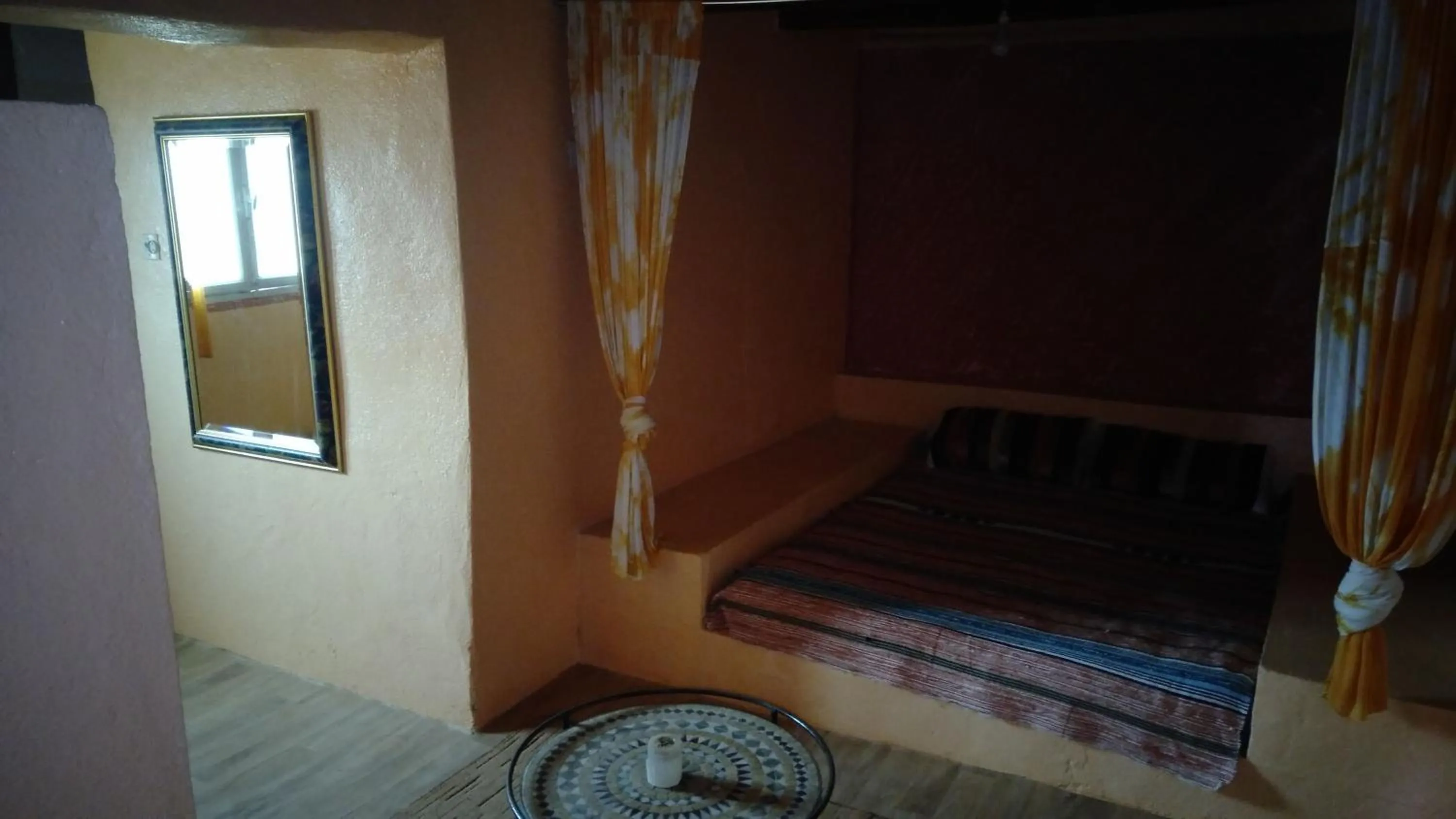 Photo of the whole room, Bed in Auberge Aain Nakhla